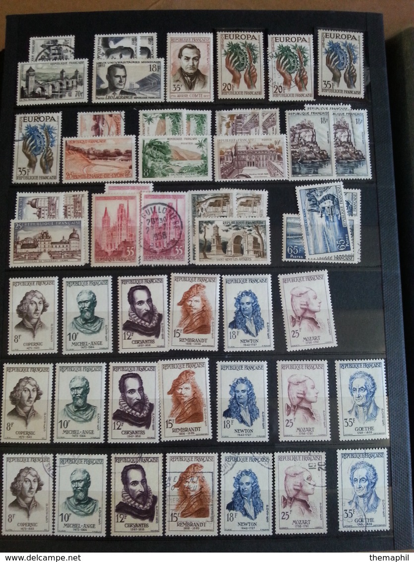 lot n° 704 FRANCE coll. 1900 / 1975 neufs ou obl.. dans un gros classeur