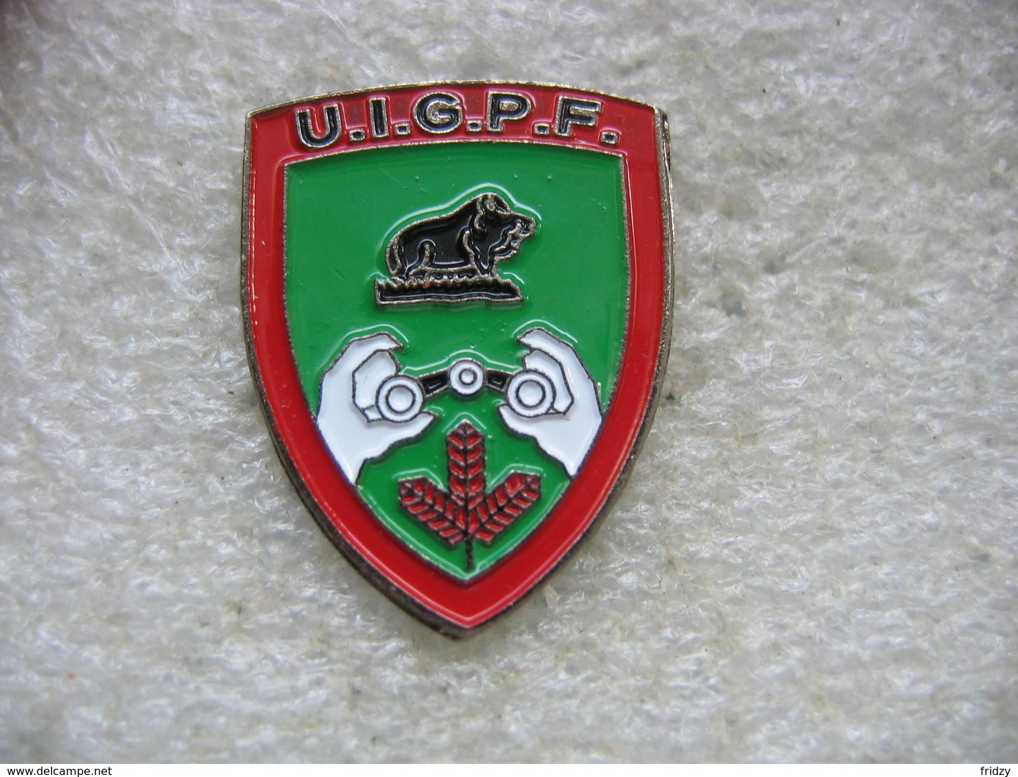 Pin's U.I.G.P.F. (Union Internationale Des Gardes Professionnels De La Faune). Sanglier - Dieren