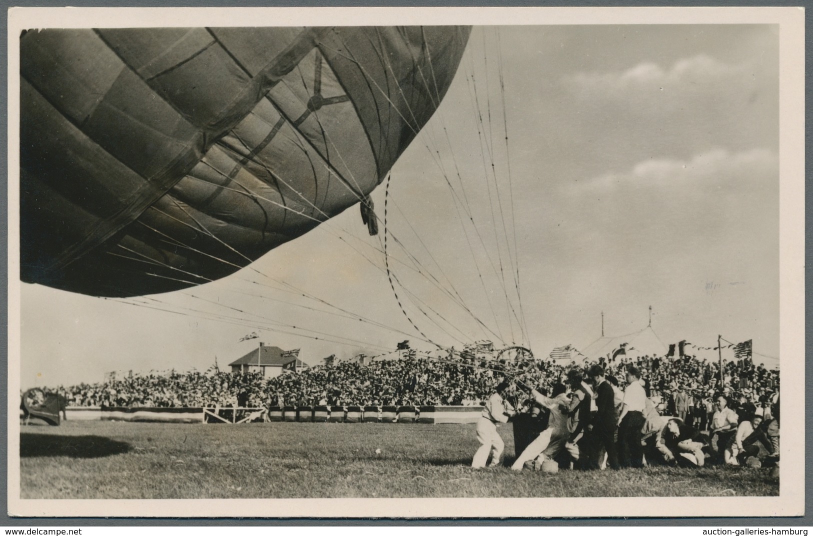 Ballonpost: 1952-1955, 5 sehr guterhaltene Ansichtskarten mit unterschiedlichen Ballonmotiven von 5