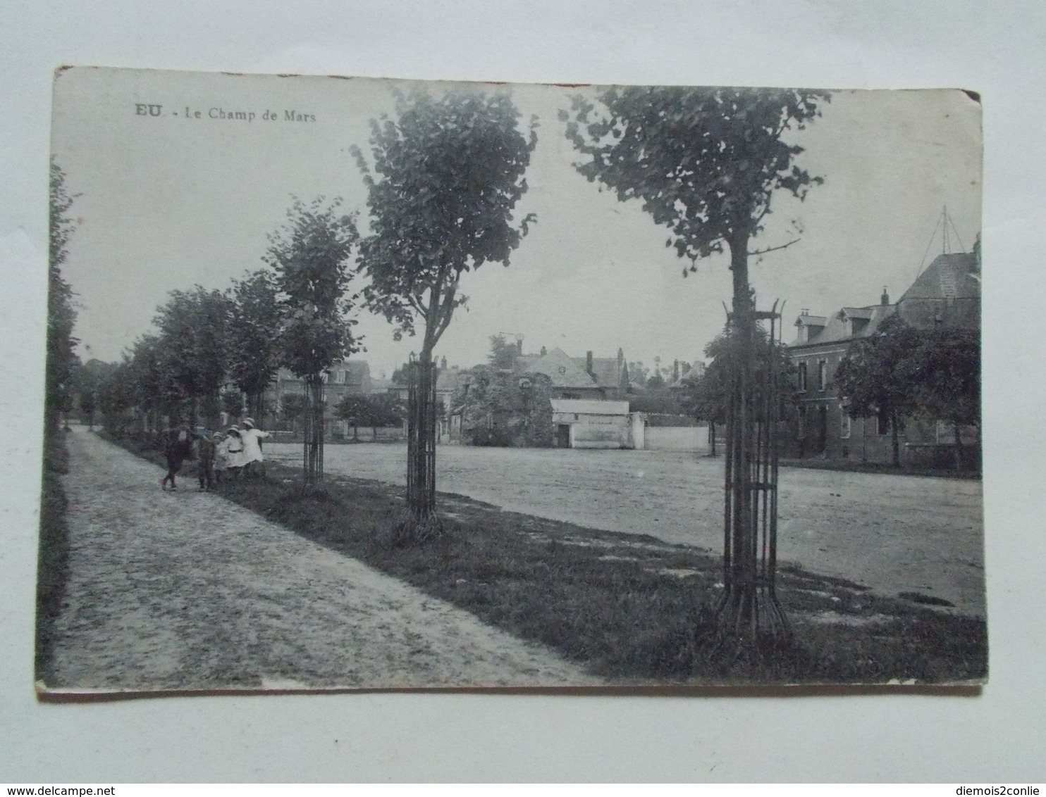 Carte Postale  - EU (76) - Le Champ De Mars (3073) - Eu