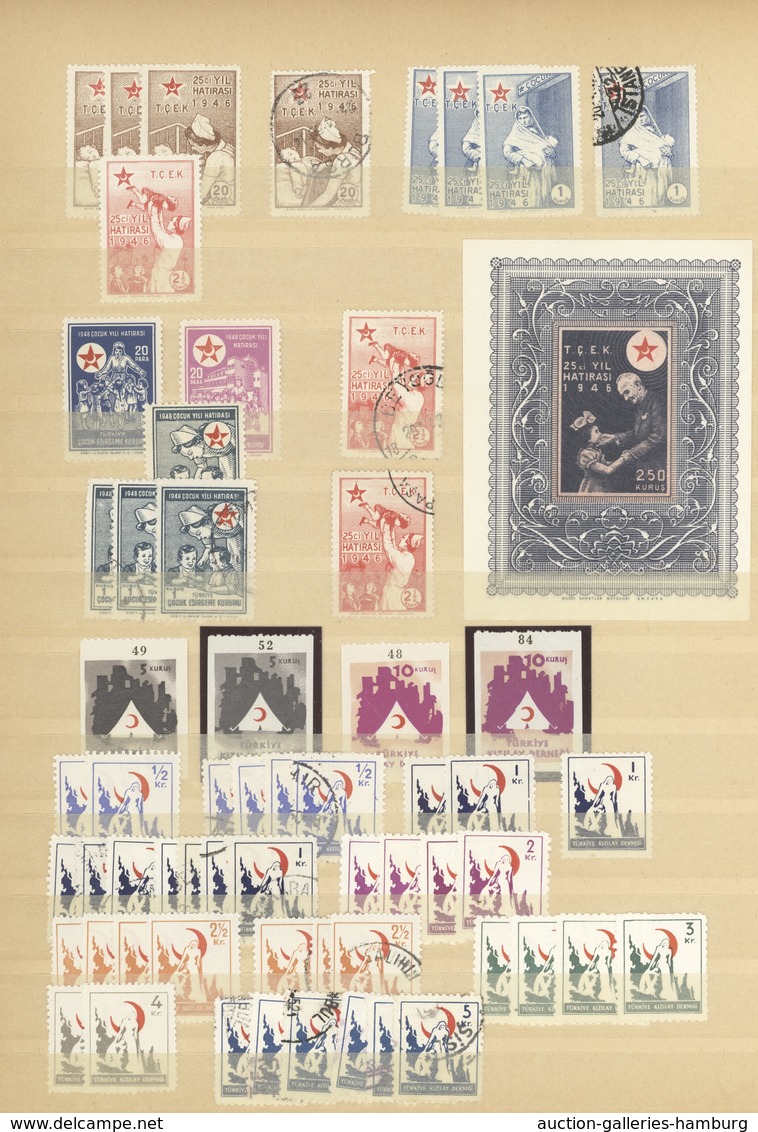 Türkei - Zwangszuschlagsmarken Für Den Roten Halbmond: 1916/58, Comprehensive Collection/accumulatio - Sellos De Beneficiencia