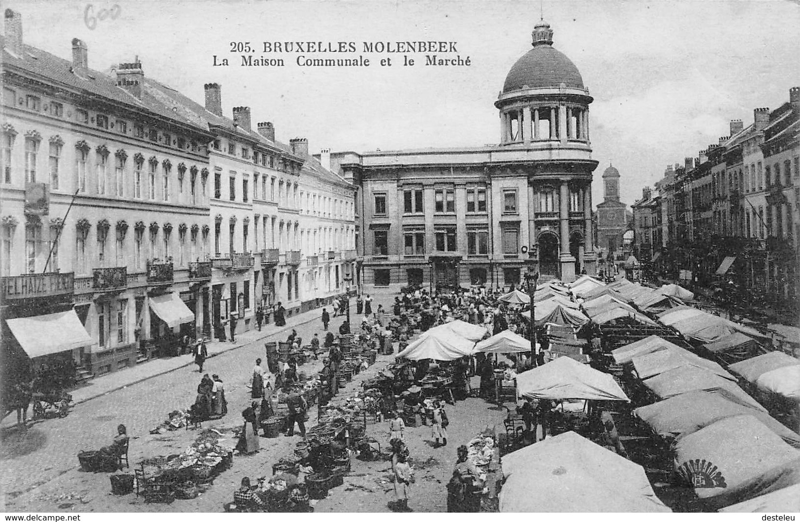 205 Bruxelles Molenbeek - La Maison Communale Et Le Marché - Molenbeek-St-Jean - St-Jans-Molenbeek