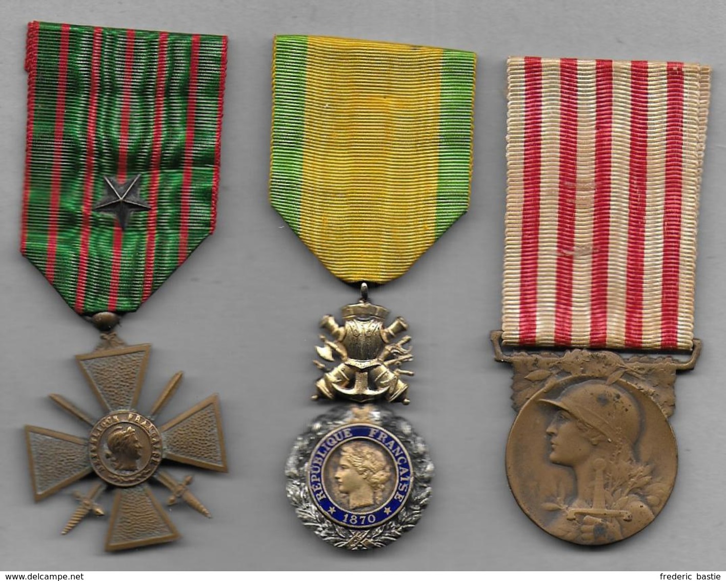 Lot De 3 Médailles Guerre  1914 - 1918 - France