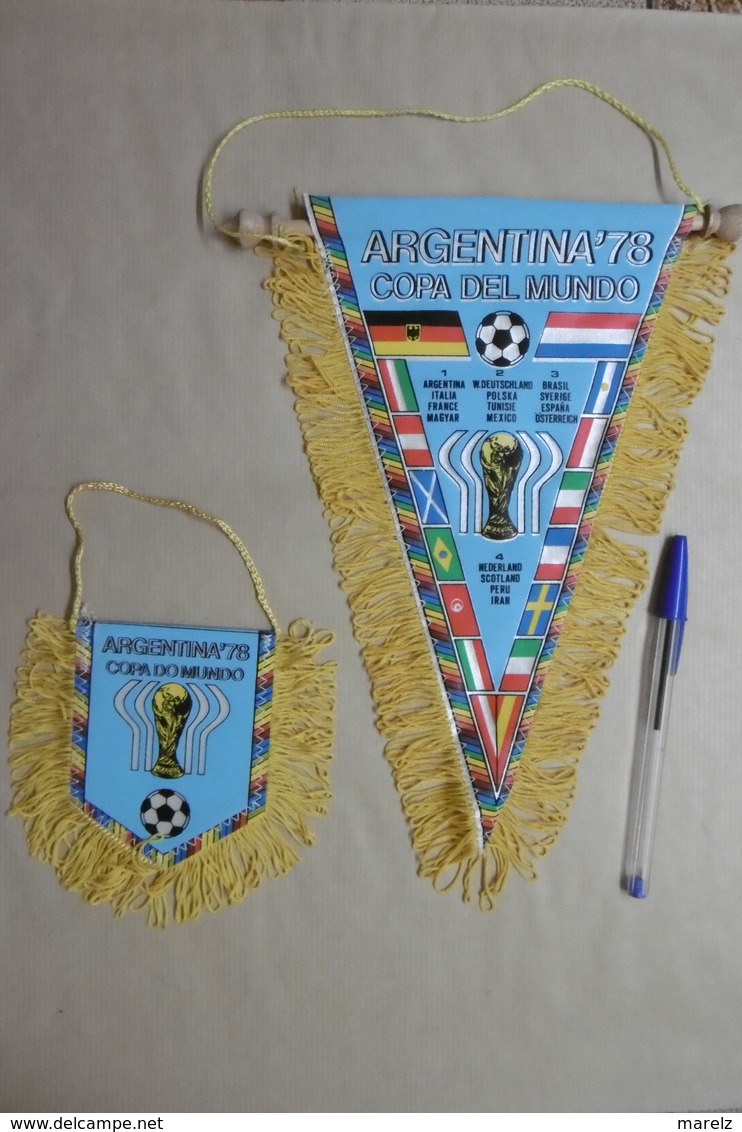 Fanion Foot Football ARGENTINA '78 COPA DO MUNDO - Lot De 2 Fanions Grand Modèle Et Petit Modèle - Abbigliamento, Souvenirs & Varie