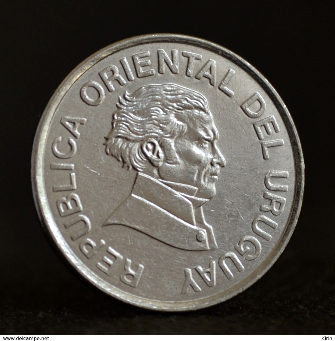 Uruguay 50 Centésimos 1994-98. Coin Km106 - Ouganda