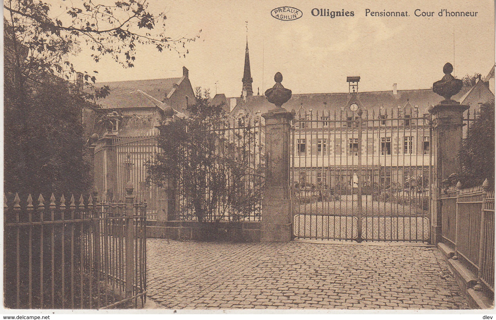 Ollignies - Pensionnat - Cour D' Honneur - Edit. Préaux, Ghlin - Lessines