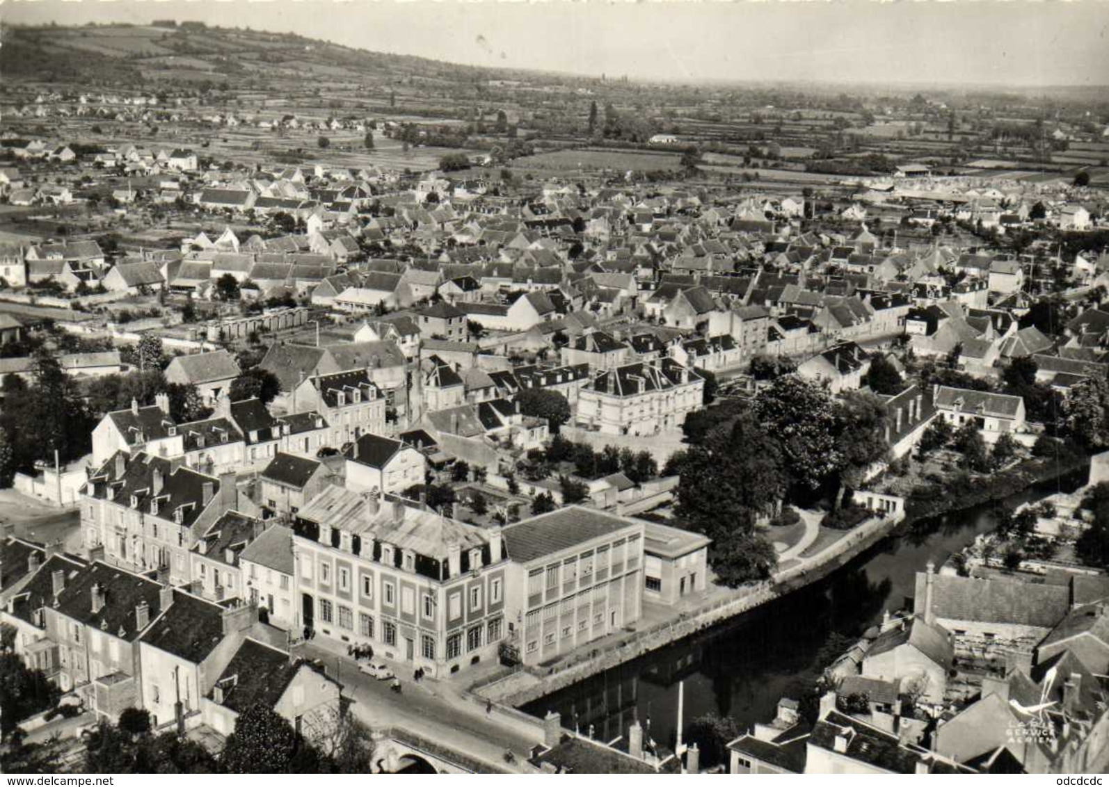 CPSM Grand Format EN AVION Au Dessus De  SAINT AMAND MONTROND  Cher L'Hopital  La Poste RV Lapie - Saint-Amand-Montrond