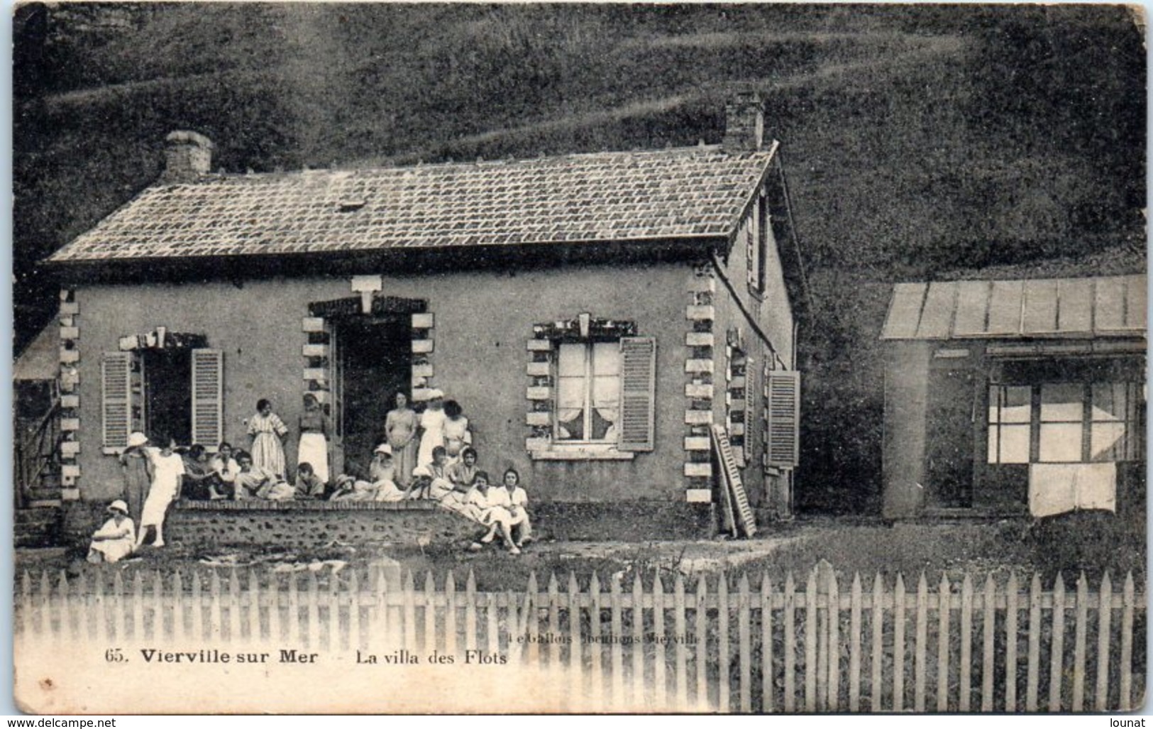 14 Vierville Sur Mer: La Villa Des Flots (pli Coin Droit) - Autres & Non Classés