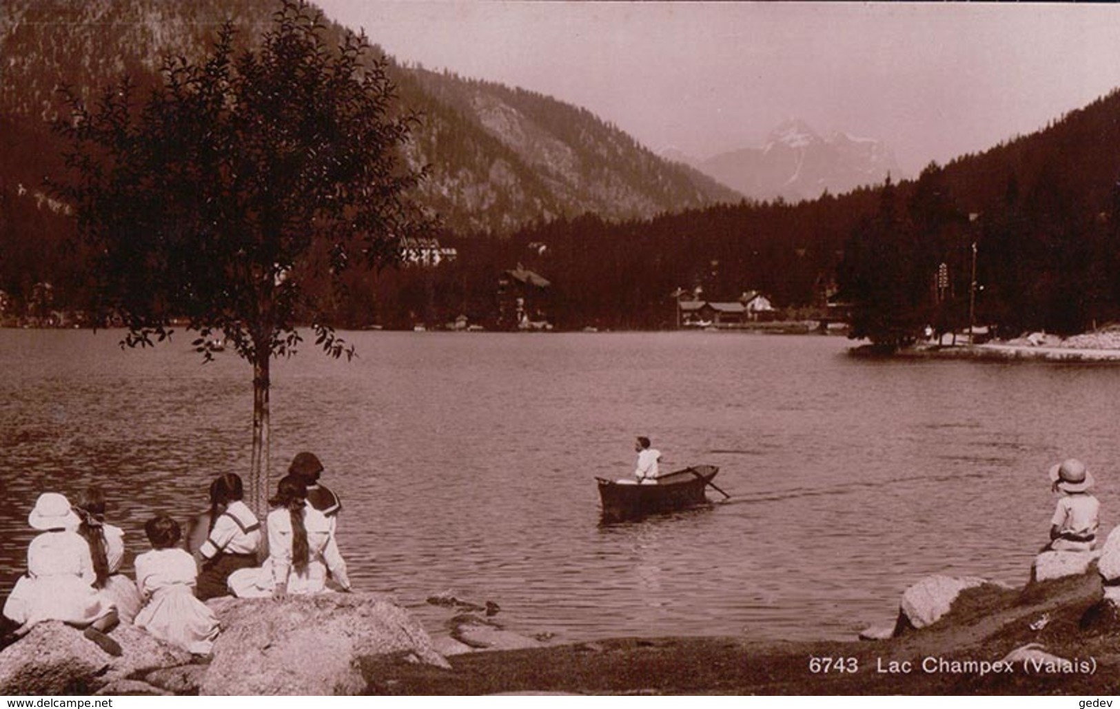 Champex VS, Barque Et Ballade Autour Du Lac (6743) - Sonstige & Ohne Zuordnung