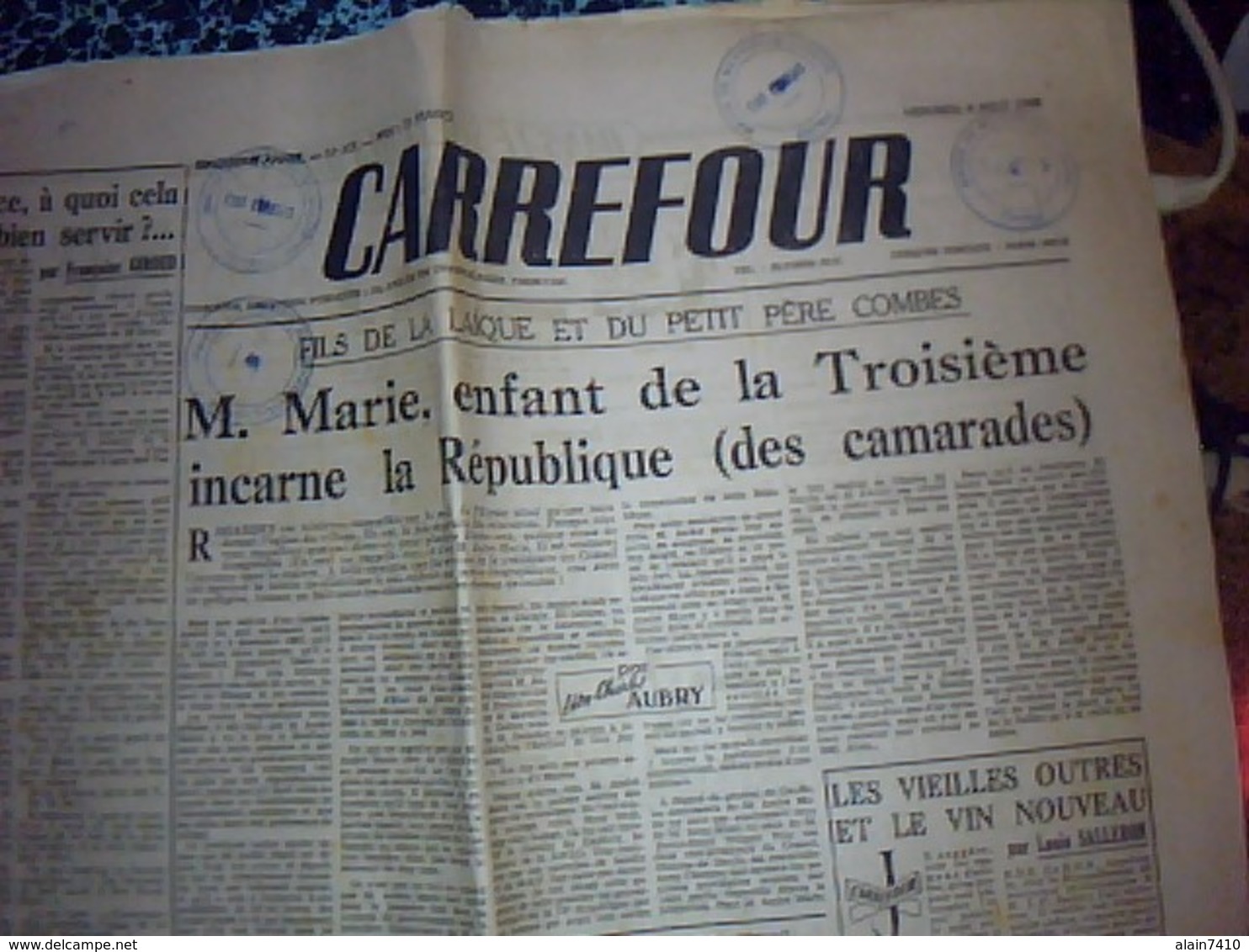 JOURNAL  "CARREFOUR"  4 AOUT 1948 CACHET MAIRIE DE  MEYRIGNAC L'EGLISE - Autres & Non Classés