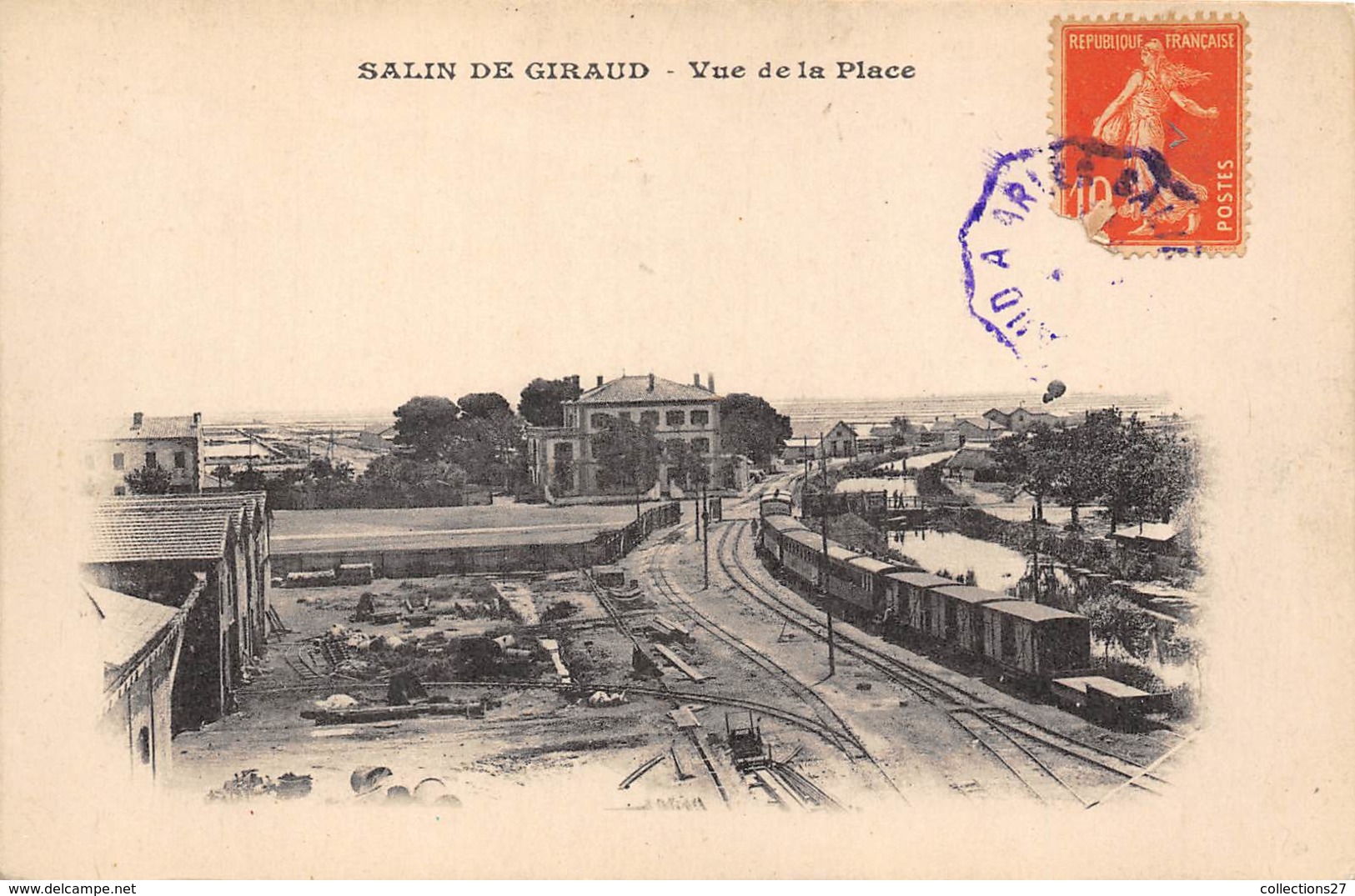 13-SALIN-DE-GIRAUD- VUE DE LA PLACE - Sonstige & Ohne Zuordnung