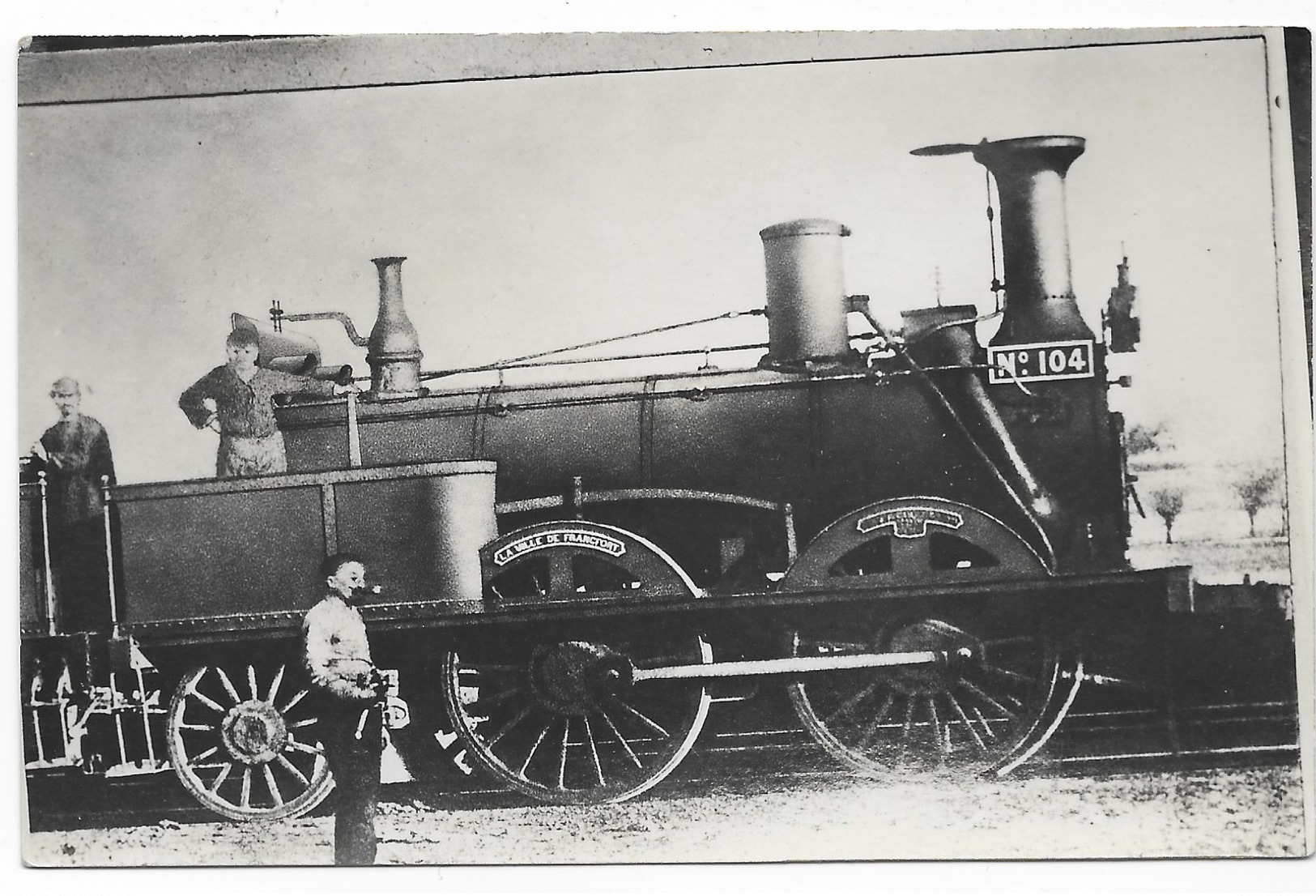 Carte Photo Locomotive N° 104 Est Cliché Pol Gillet - Trains