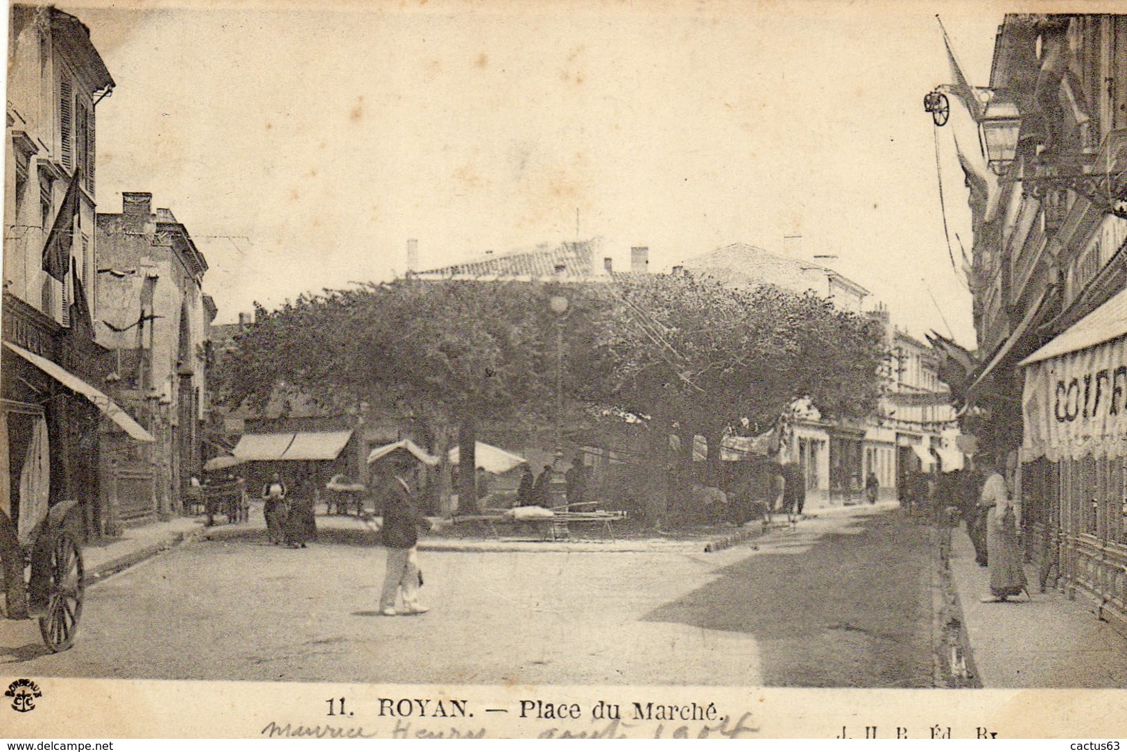 ROYAN  Place Du Marché - Royan