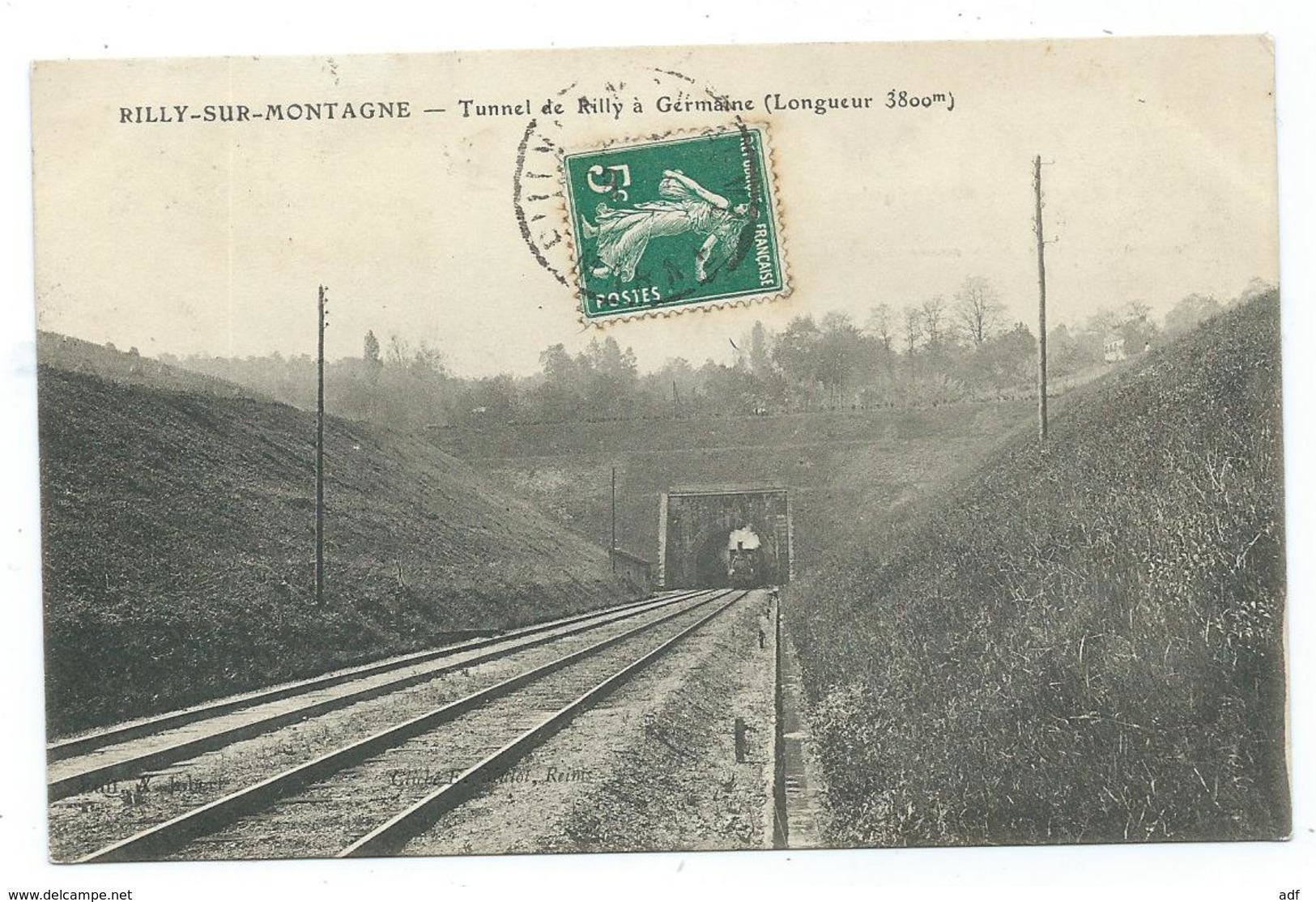 CPA RILLY SUR MONTAGNE, PASSAGE DU TRAIN, LOCOMOTIVE SOUS LE TUNNEL DE RILLY A GERMAINE, MARNE 51 - Rilly-la-Montagne