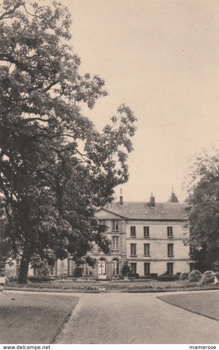 JAMBVILLE (78). Camp-Ecole National Des Scouts De France. Le Château (Scoutisme) - Autres & Non Classés