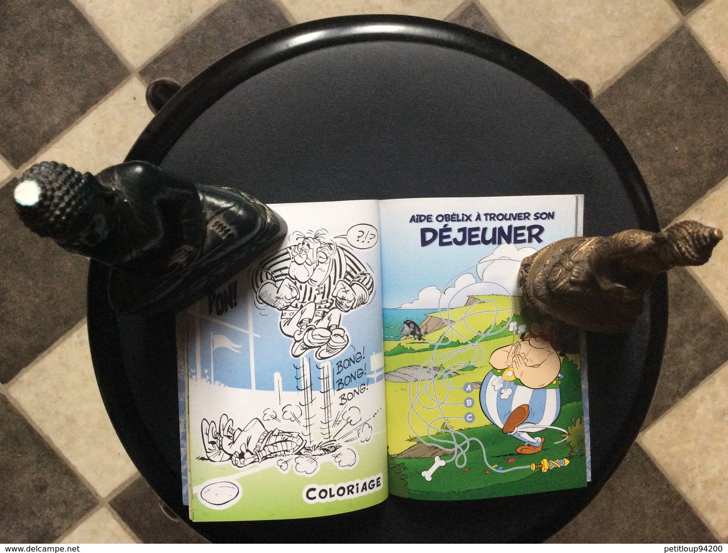 MINI ALBUM ASTÉRIX CHEZ LES BRETONS  Happy Meal  Mc DONALD’S  Annee 2012