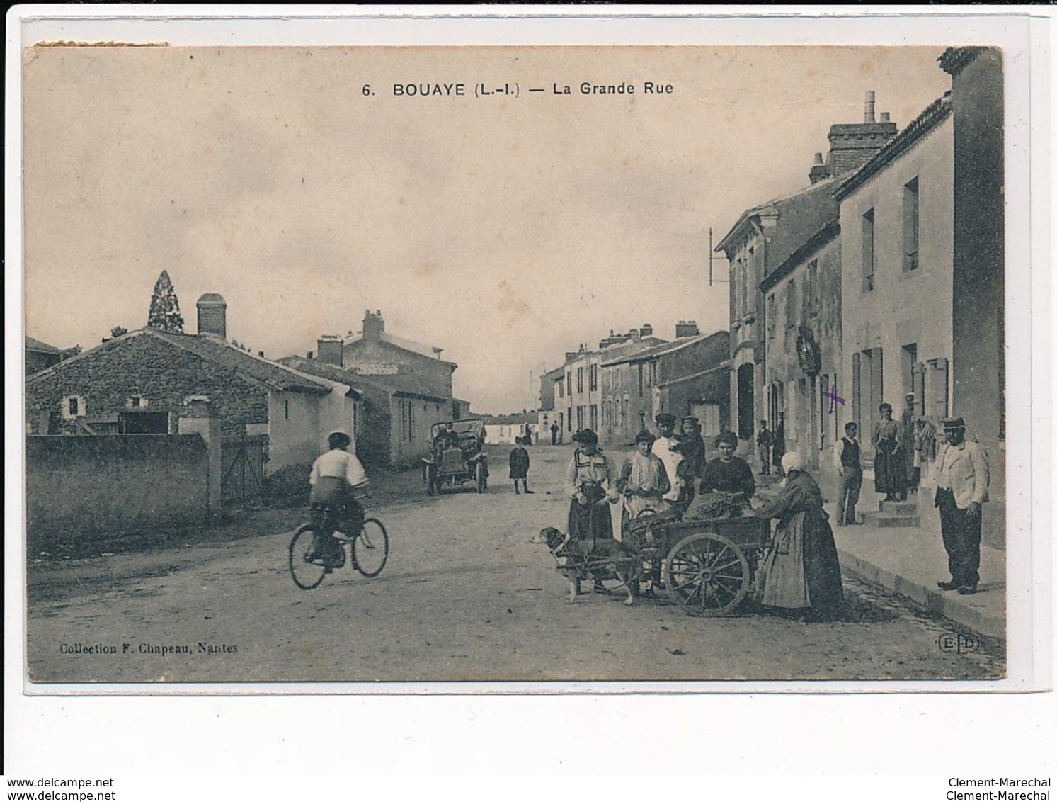 BOUAYE : La Grande-rue, Voiture à Chien - Tres Bon Etat - Bouaye