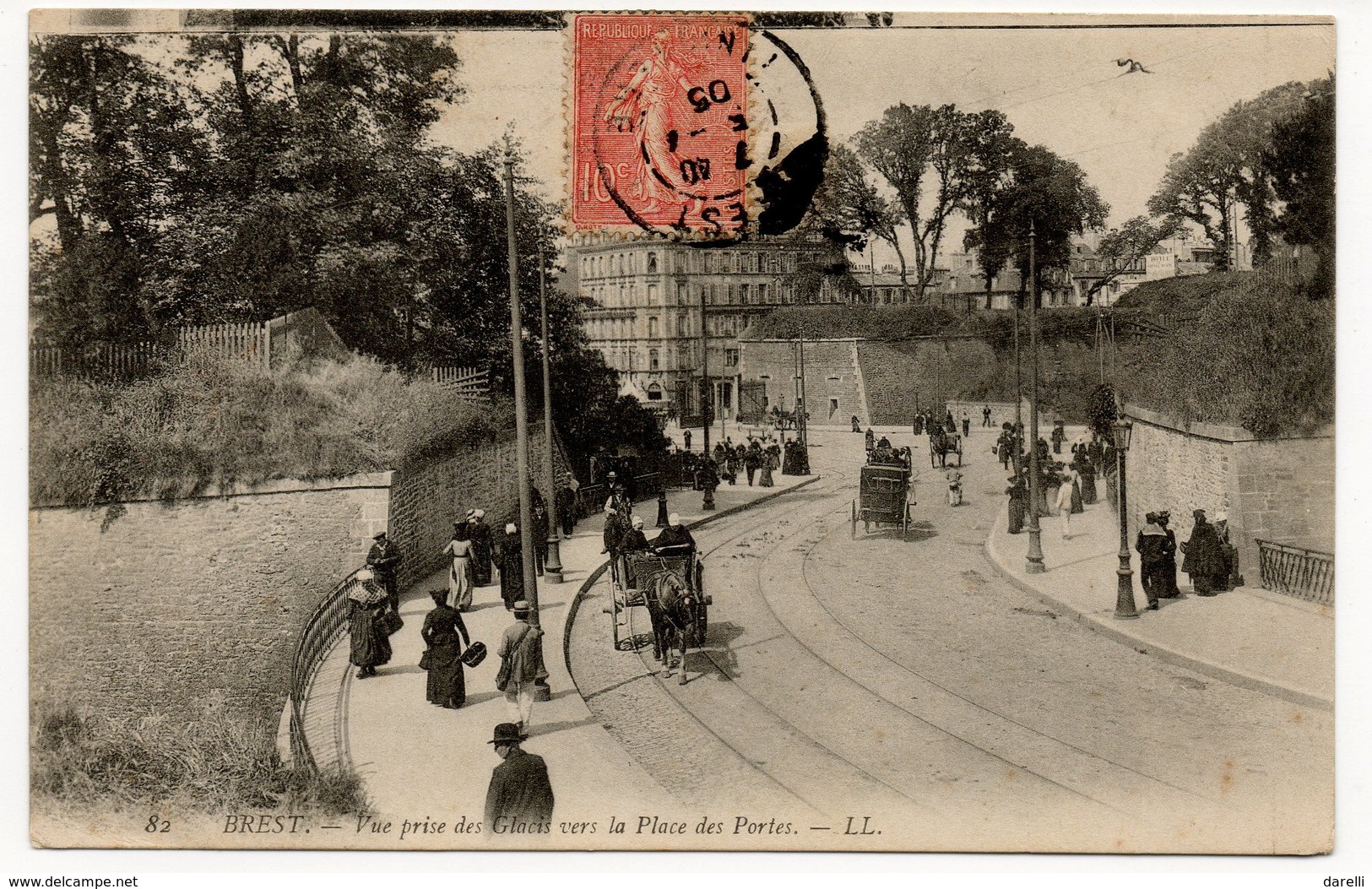 CP 29 Brest - Vue Prise Des Glacis Vers La Place Des Portes - A Voyagé - Brest