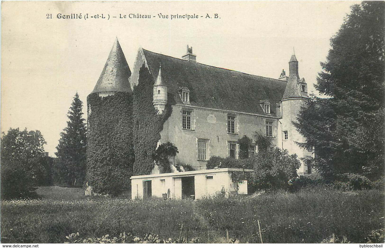 CPA 37 Indre Et Loire Genillé Le Chateau Vue Principale - Genillé