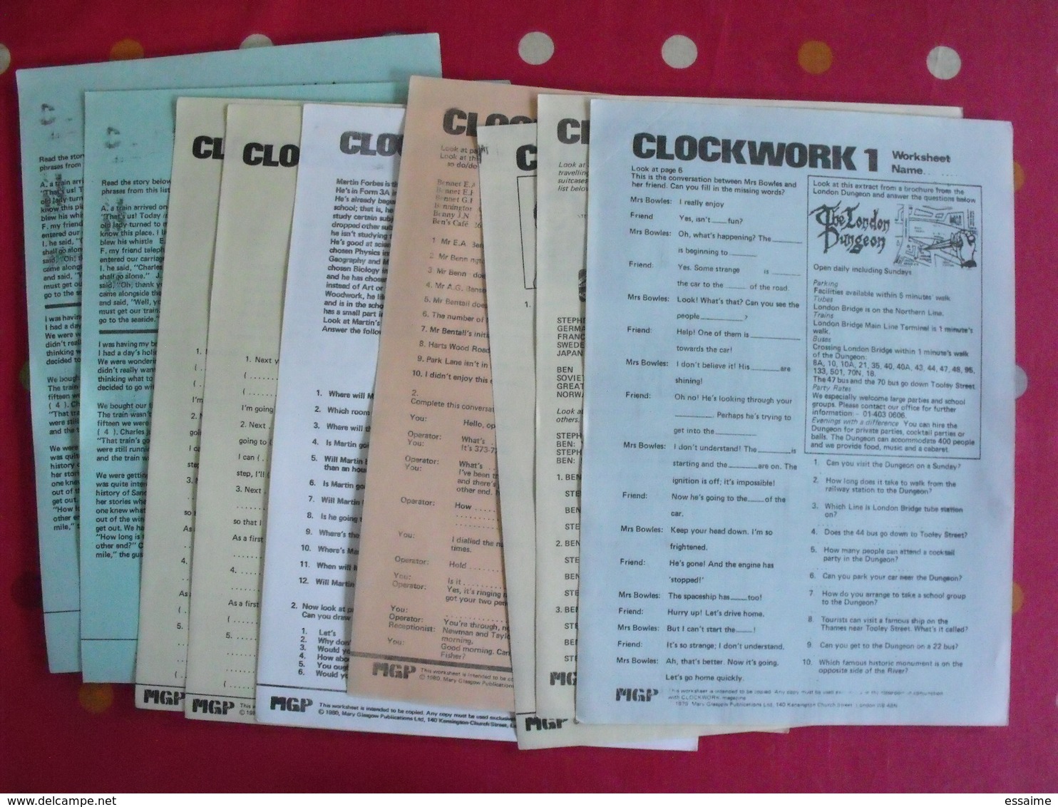 lot de 12 revues en anglais. Clockwork. 1977