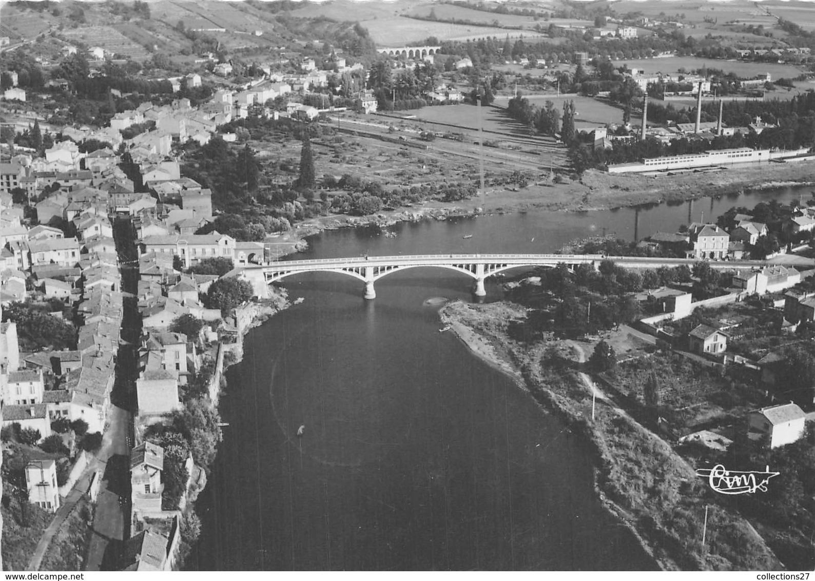 42-SAINT-JUST-  VUE GENERALE AERIENNE ET LA LOIRE - Saint Just Saint Rambert