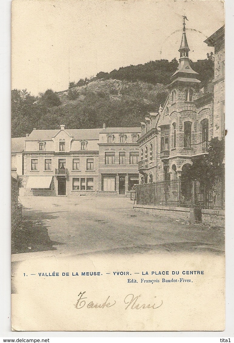 4 - Vallée De La Meuse - Yvoir - La Place Du Centre (N°1) - Yvoir