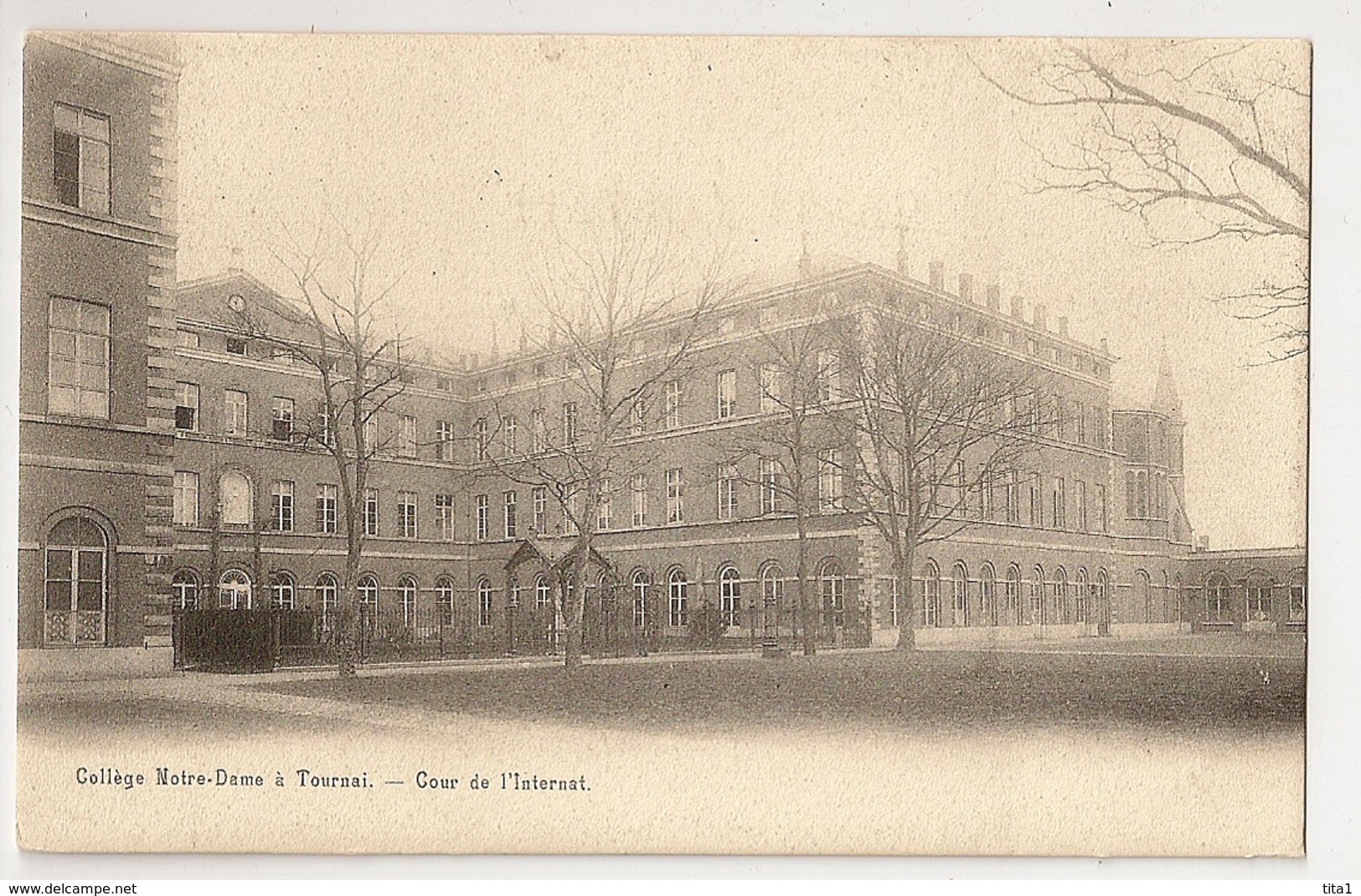 35 - Tournai - Collège Notre-Dame - Cour De L' Internat - Tournai