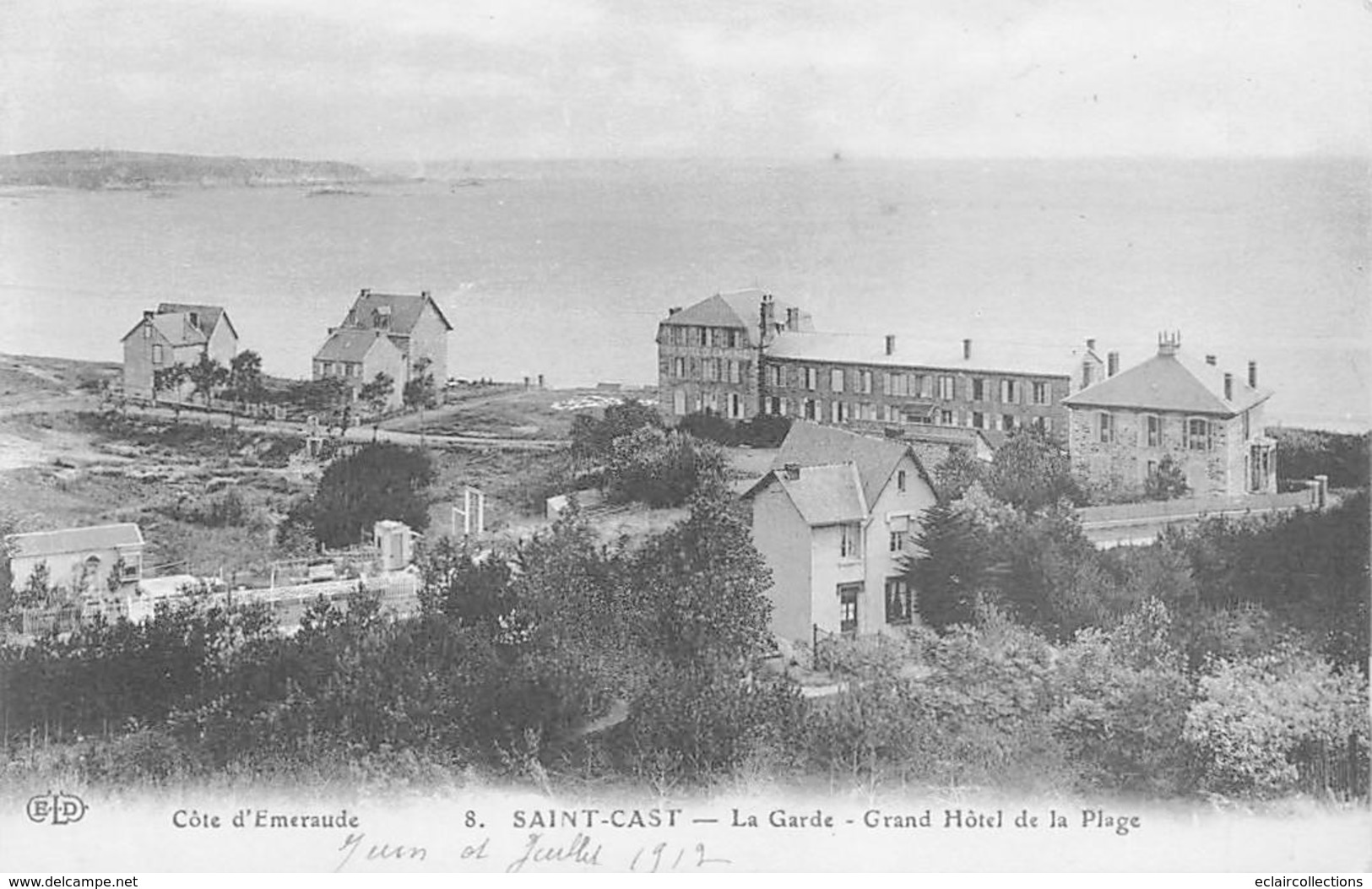 Saint-Cast-le-Guildo          22     La Garde. Grand Hôtel De La Plage        (voir Scan) - Saint-Cast-le-Guildo