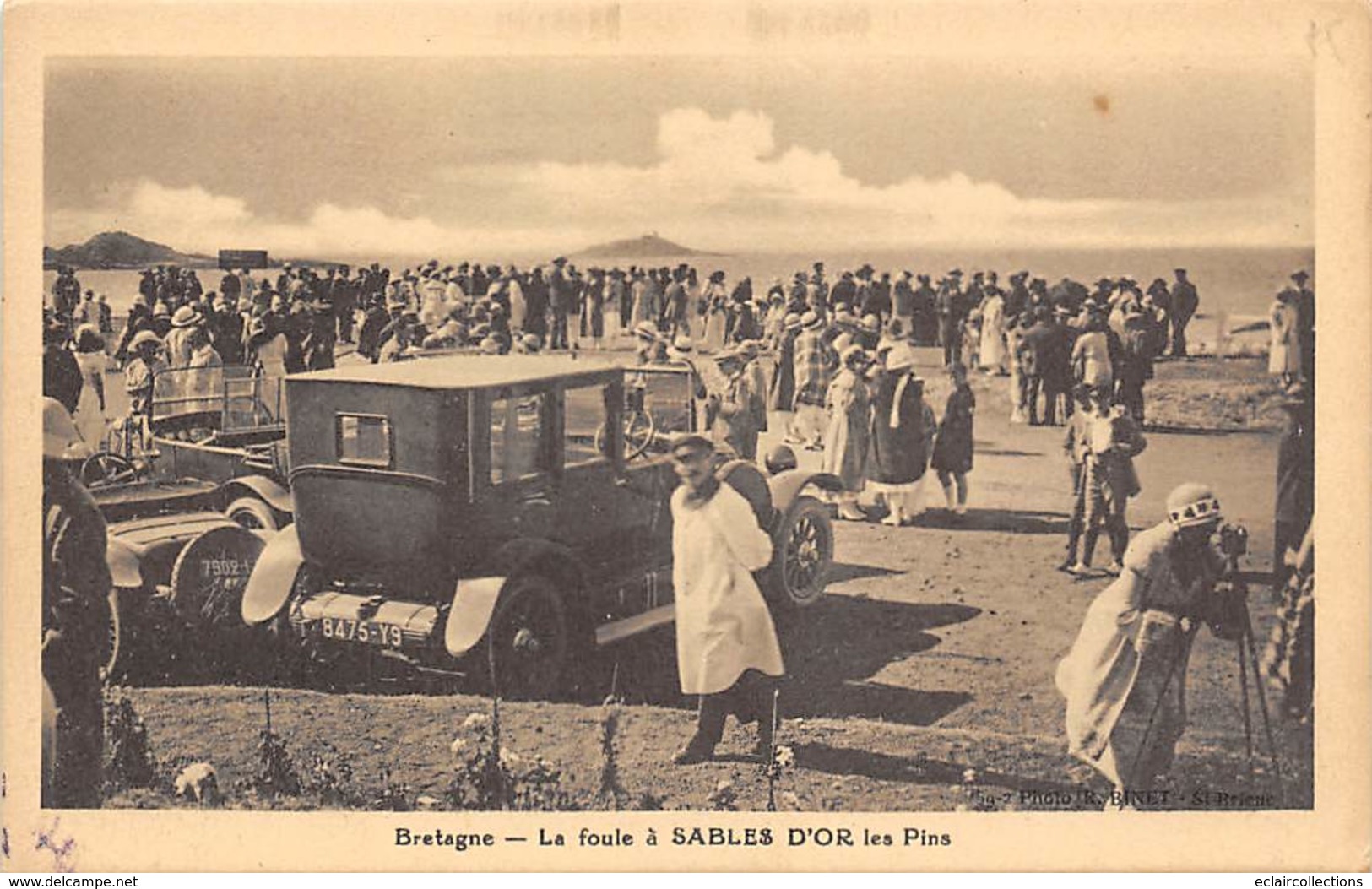 Sables D'Or Les Pins          22         La Foule       (voir Scan) - Otros & Sin Clasificación