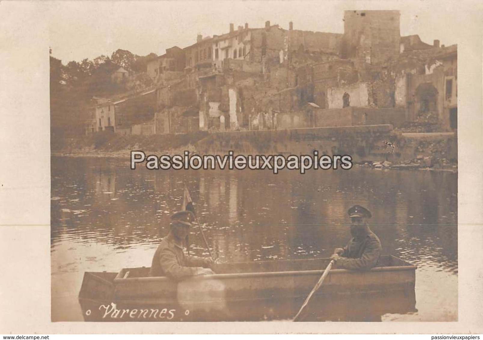 CARTE PHOTO ALLEMANDE VARENNES - Autres & Non Classés