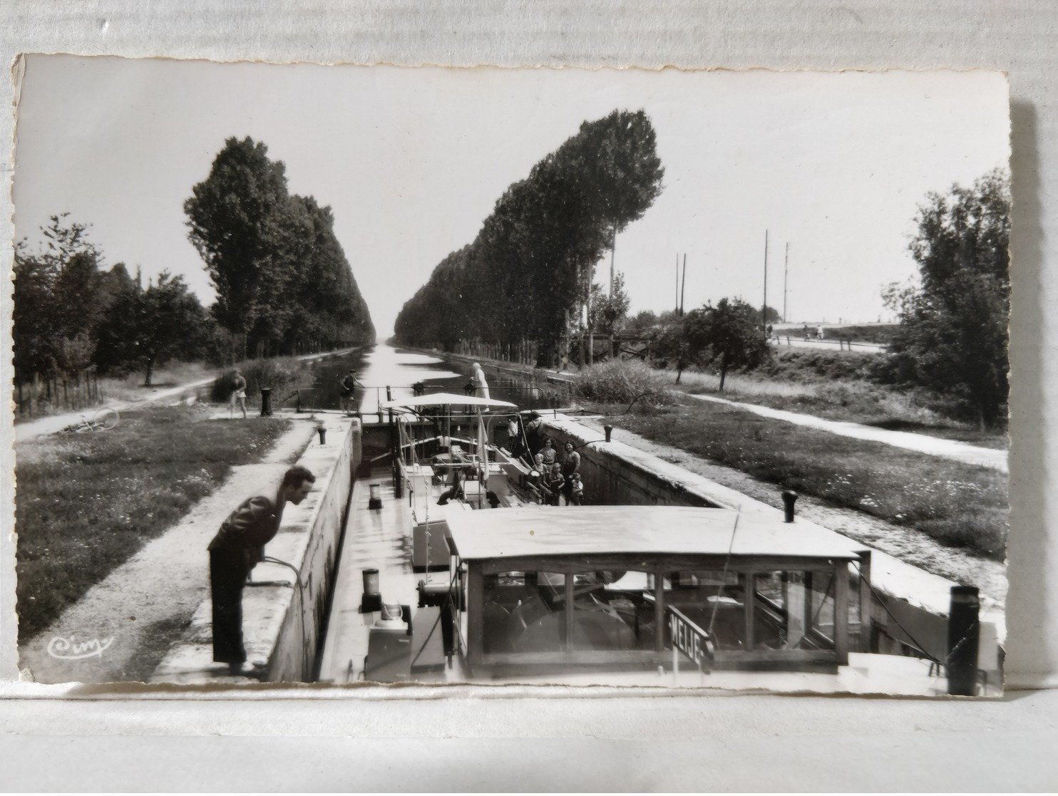 Migennes. Canal De Bourgogne. Animée. Péniche - Migennes