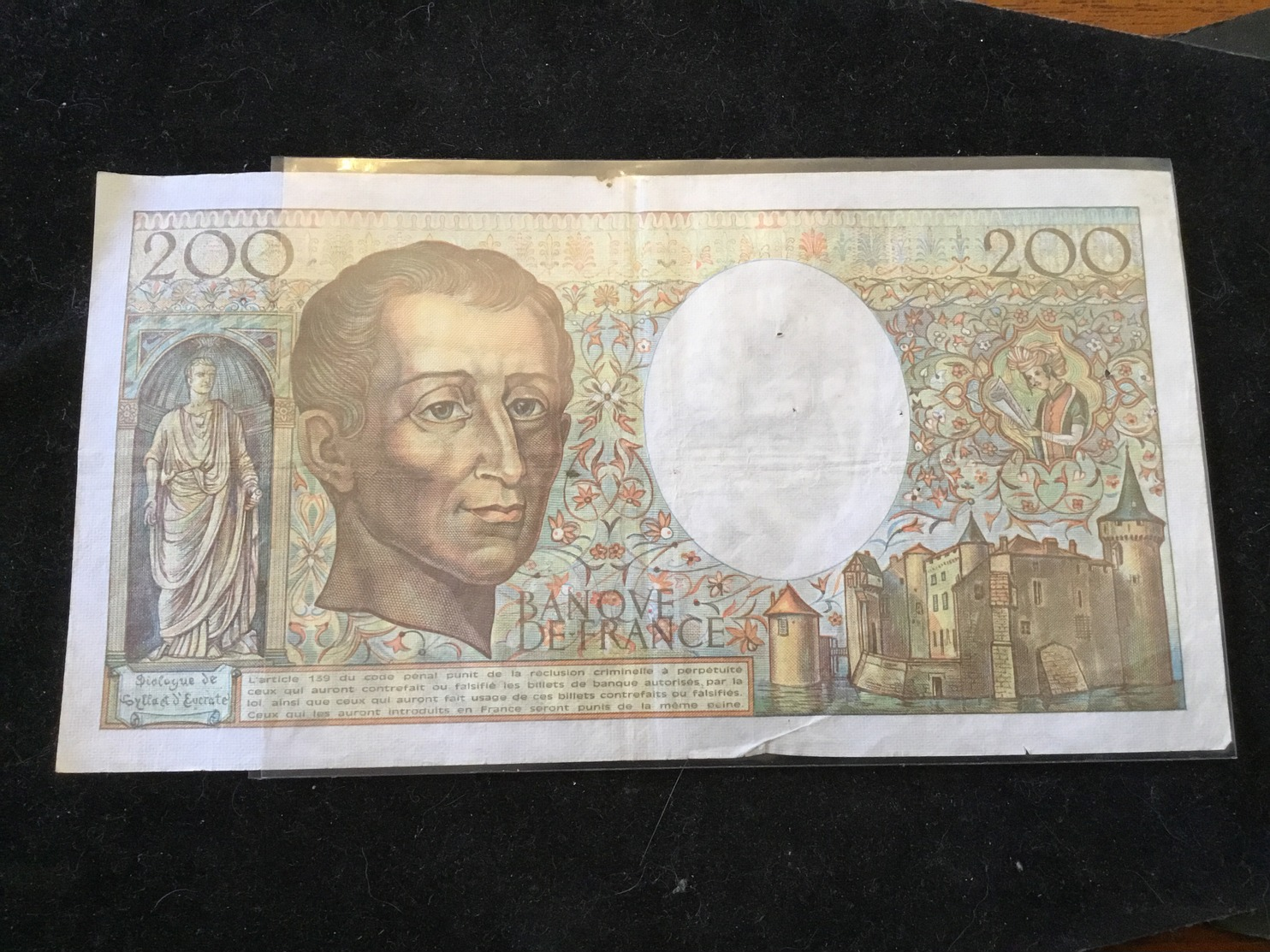 200 Francs 1987 Y054 - 200 F 1981-1994 ''Montesquieu''