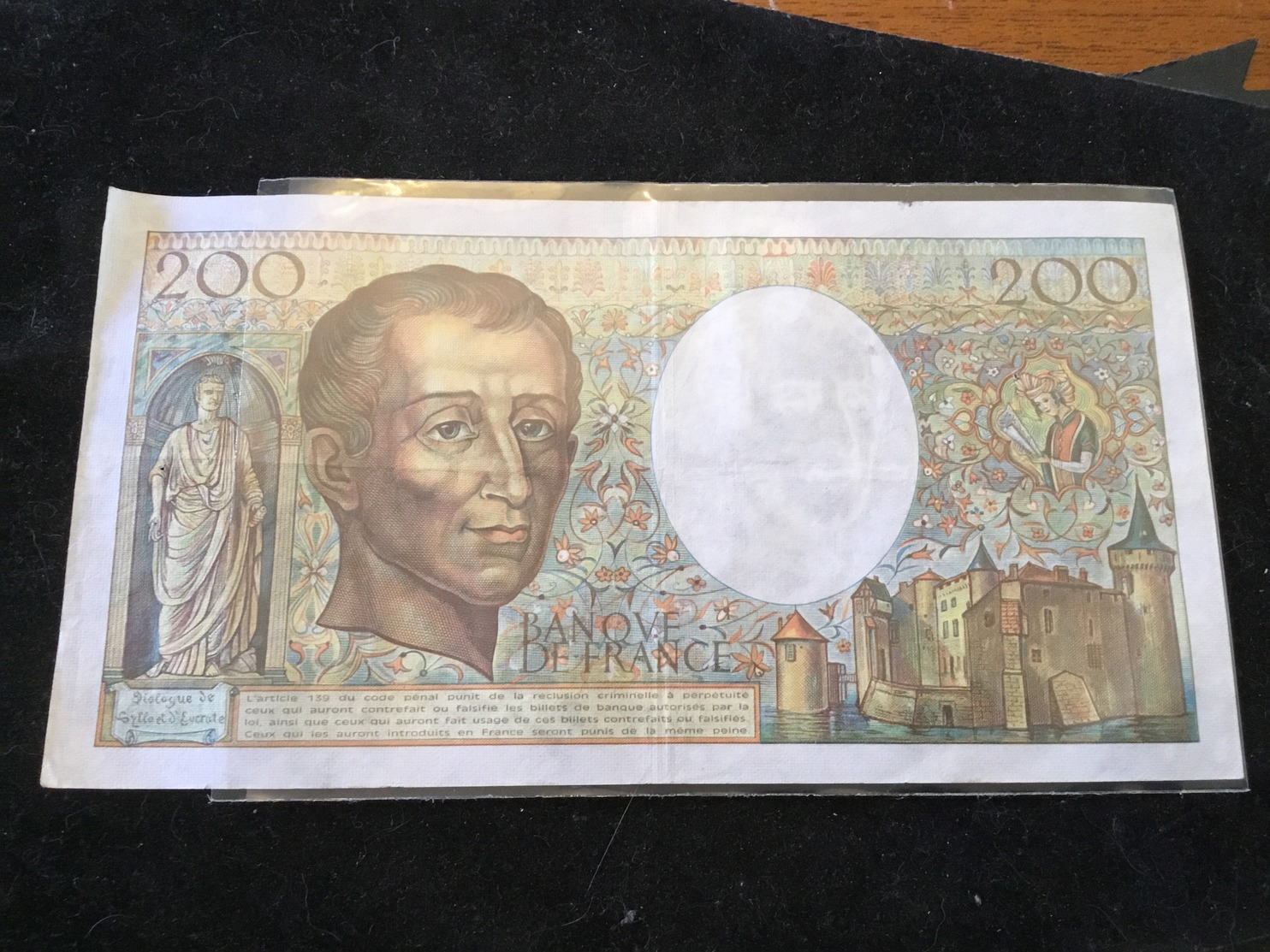 200 Francs 1987 U049 - 200 F 1981-1994 ''Montesquieu''