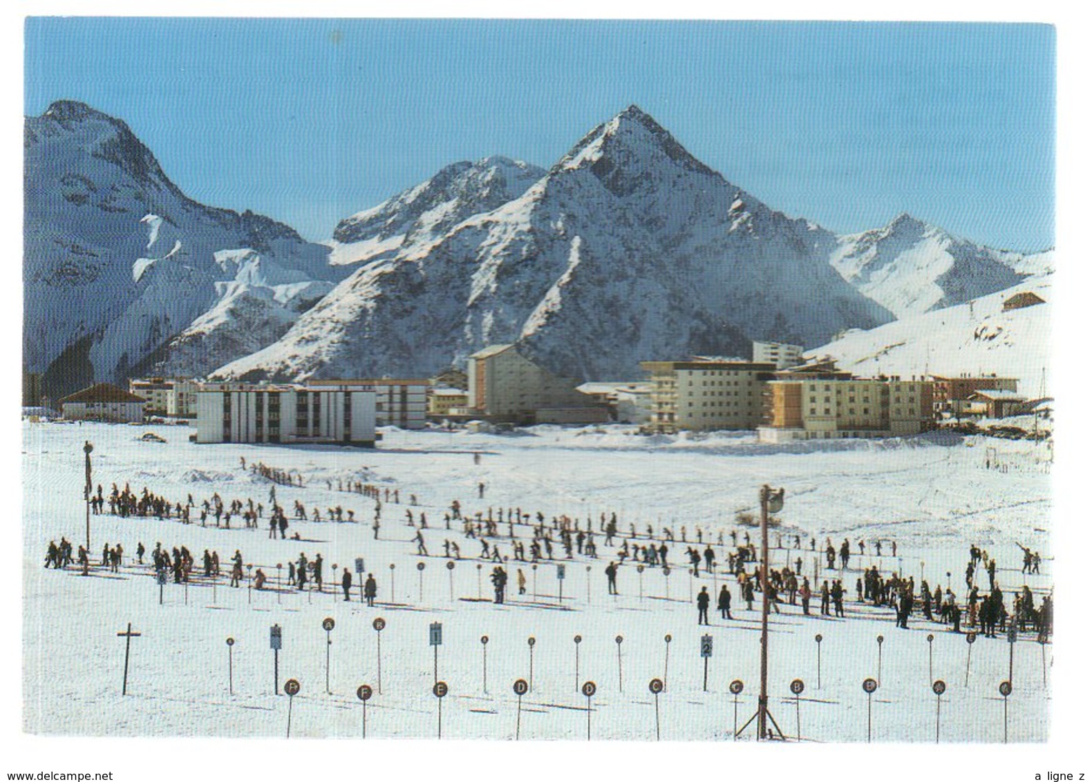 REF 405 : CPSM 38 Les 2 Alpes L'école De Ski - Autres & Non Classés