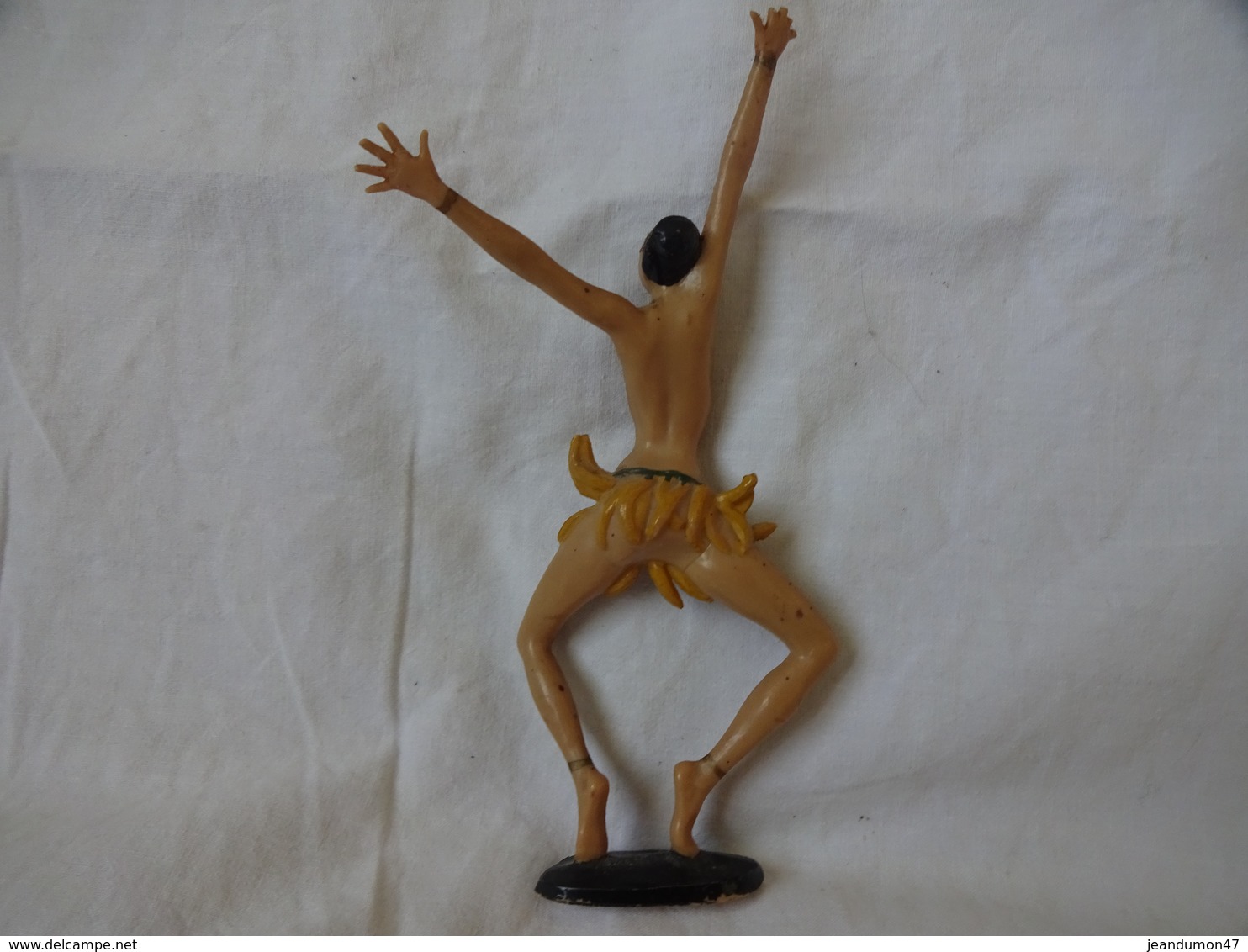 JOSEPHINE BAKER AVEC SA JUPE EN BANANES - FIGURINE.  REVUE NEGRE - Other & Unclassified