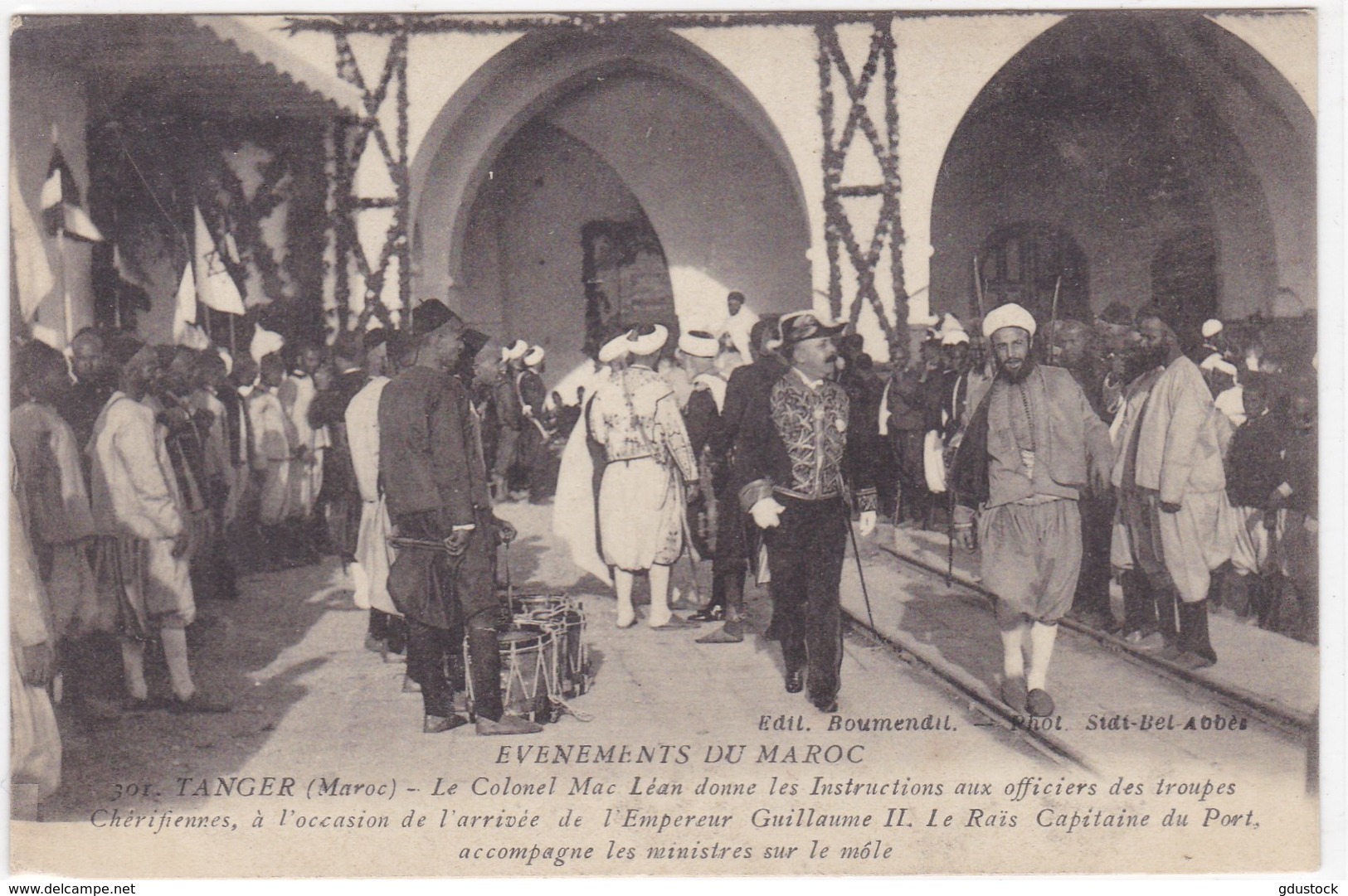 Evènement Du Maroc - Tanger - Le Colonel Mac Léan Donne Les Instructions Aux Officiers Des Troupes Chérifiennes - Tanger