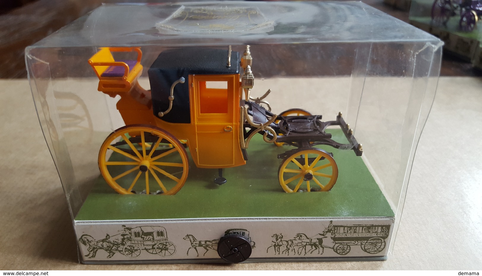 Brumm - 1:43 - Koetsen En Paarden - Historical Carriage,nr 4 Coupé Dormeuse 1830 (2 Keer Waarvan 1 Zonder Bodemticket), - Brumm