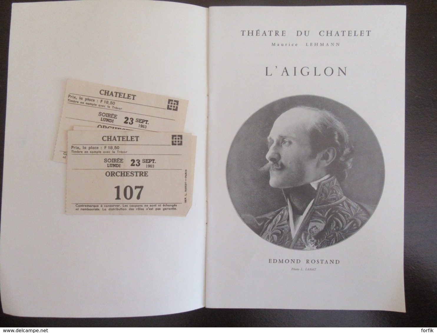 Lot de 12 programmes anciens illustrés du Théâtre du Châtelet - Bel ensemble