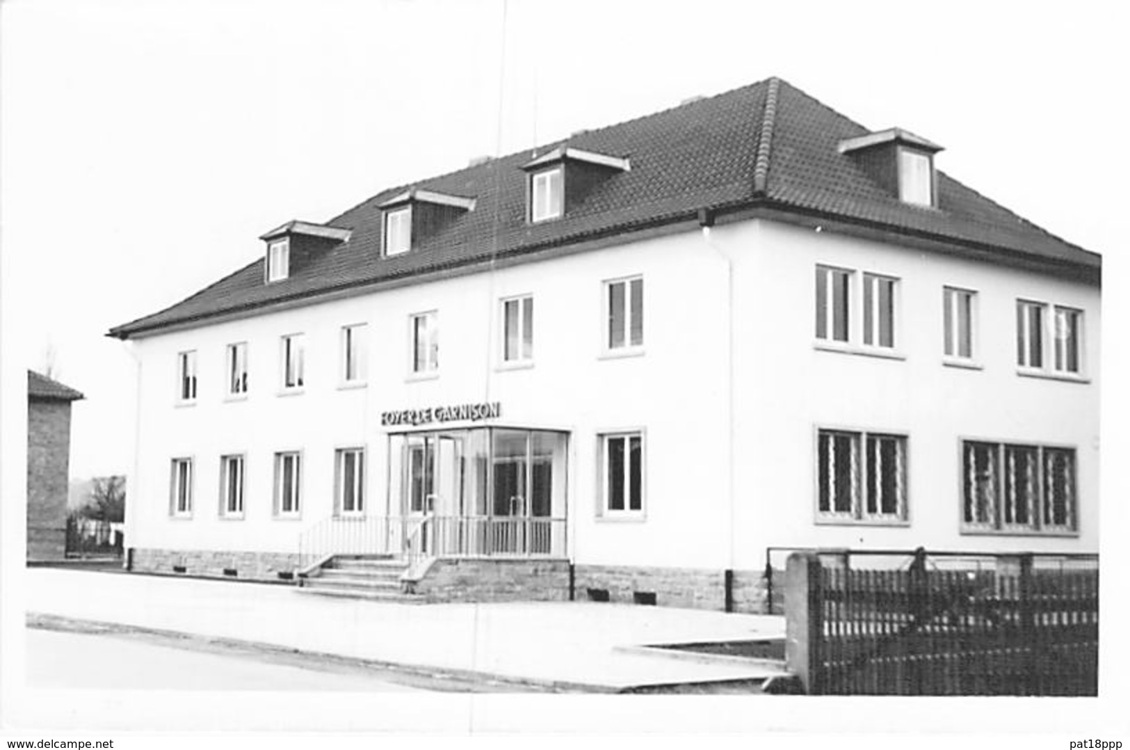 ** Carte Photo Real Photo * MILITARIA - DEUTSCHLAND Allemagne ( Hesse ) FRITZLAR Le FOYER De GARNISON - Format CPA - Fritzlar