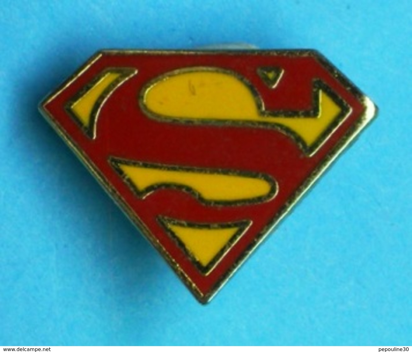 1 PIN'S //    ** LOGO / SUPERMAN ** . (™& © DC Comics INC. 1944) - BD