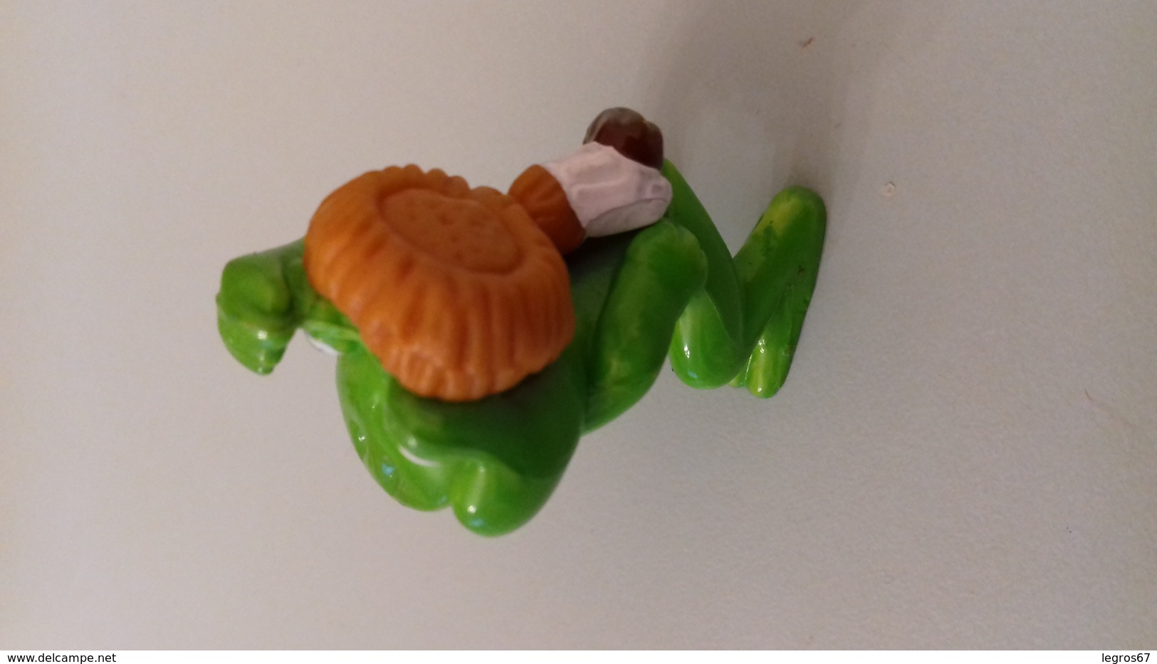 FIGURINE FERRERO GRENOUILLE 1993 TRAPPEUR - Autres & Non Classés