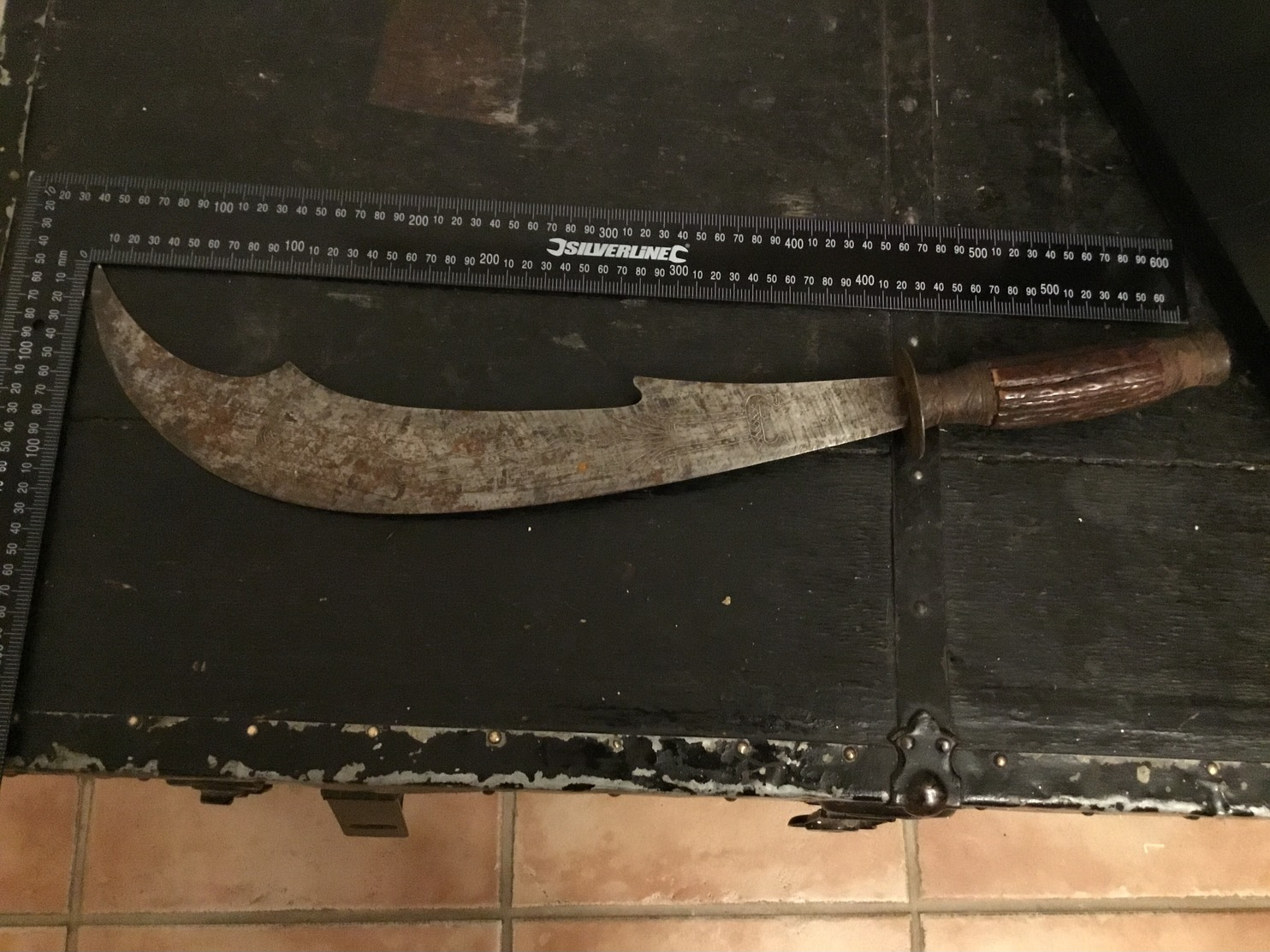Ancien Sabres ,machette Ou épais à Identifié Poignée En Cornes De Cerfs - Knives/Swords