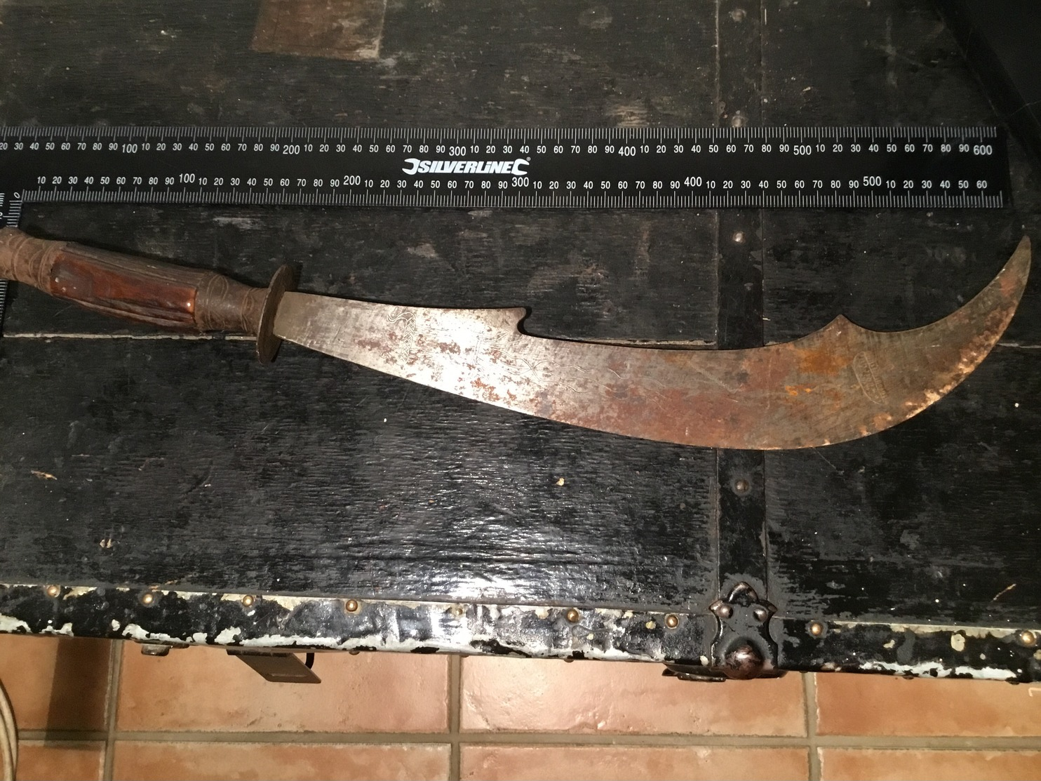 Ancien Sabres ,machette Ou épais à Identifié Poignée En Cornes De Cerfs - Knives/Swords