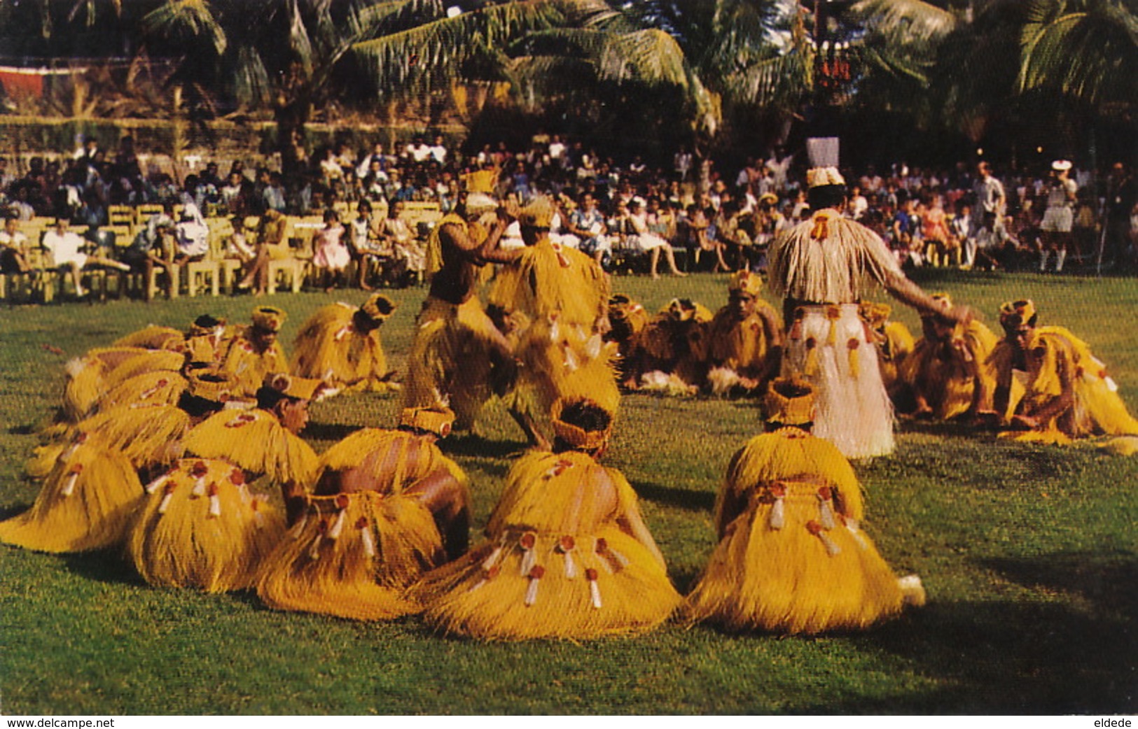 Danses Tahitiennes Du 14 Juillet  Vahiné - French Polynesia