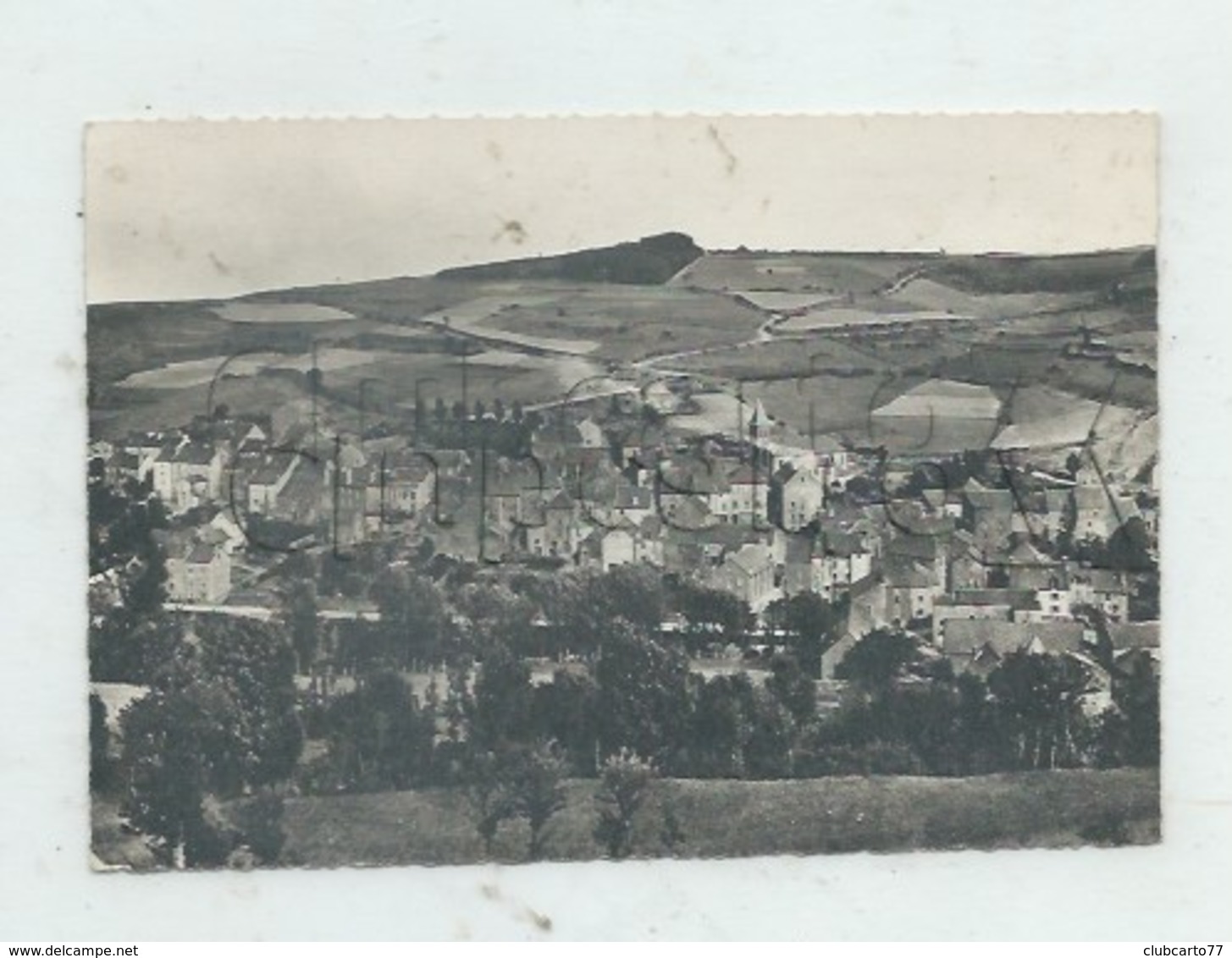 Le Bleymard (48) : Vue Aérienne Sur Le Quartier Du Centre En 1961 GF. - Le Bleymard