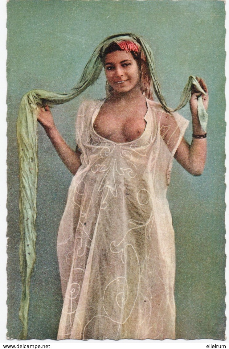 ALGERIE. JOLIE MAURESQUE Aux SEINS NUS. CARTE GLACEE. - Femmes