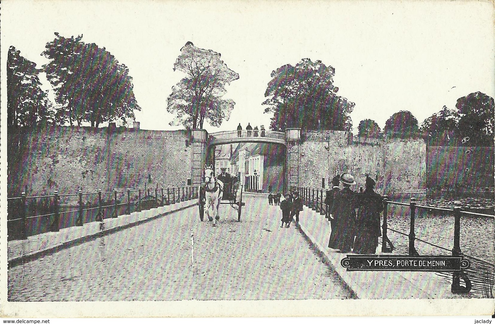 Ypres -- Porte  De  Menin.    (2 Scans) - Ieper