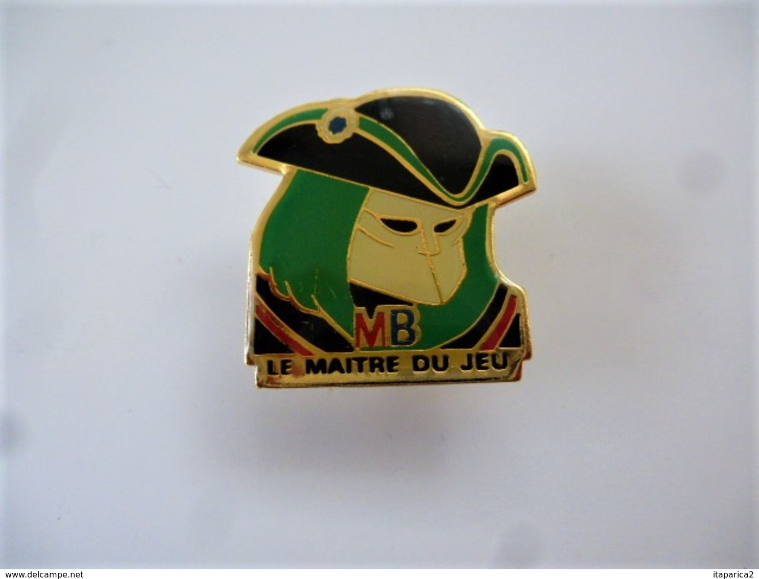 PINS JEUX  MB LE MAITRE DU JEU / Signé OPUS 99 / 33NAT - Jeux