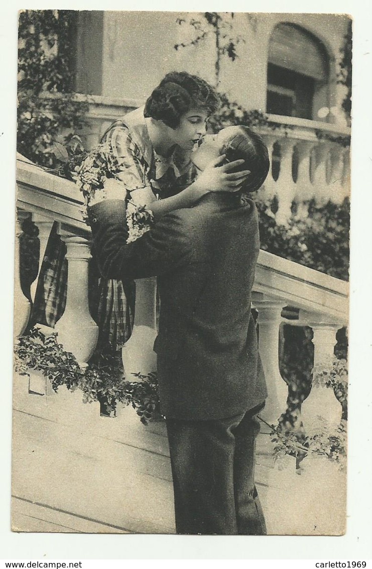 BACIO TRA INNAMORATI 1949   FP - Couples