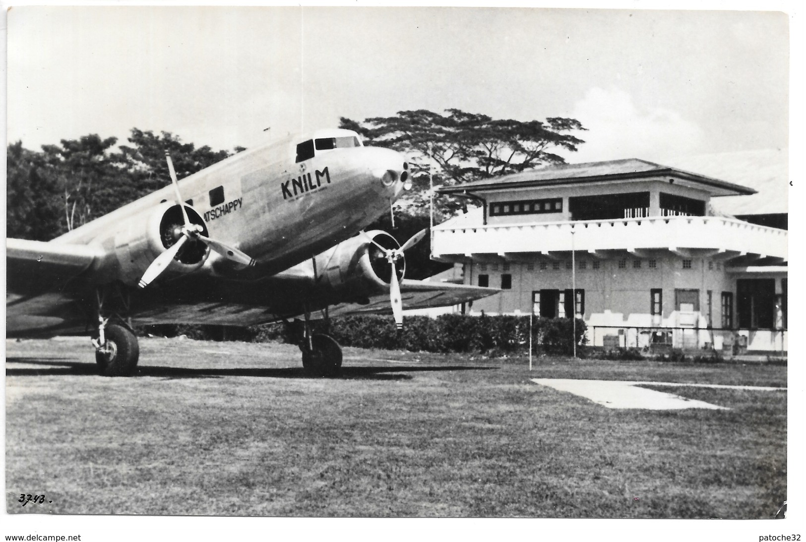 3 Photos DOUGLAS DC-5 / DC-3..compagnie KNILM..aéroport Indonésien Années 40/50 (kemayoran !) (batavia !) - Aviation